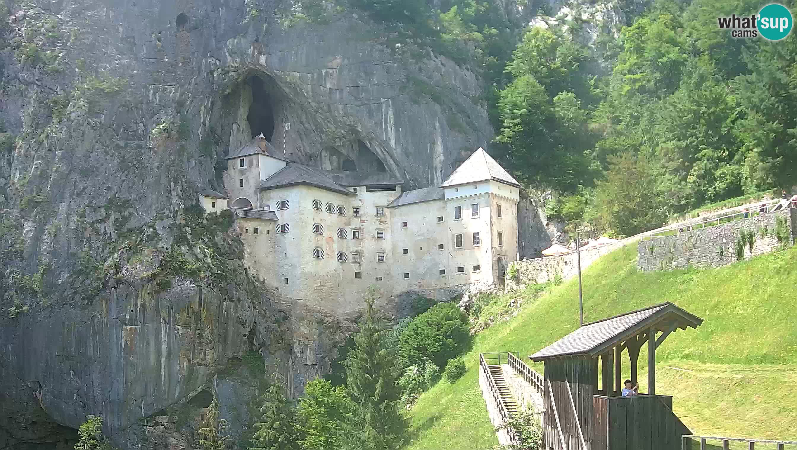 Live Webcam Höhlenburg Predjama – Postojna – Slowenien