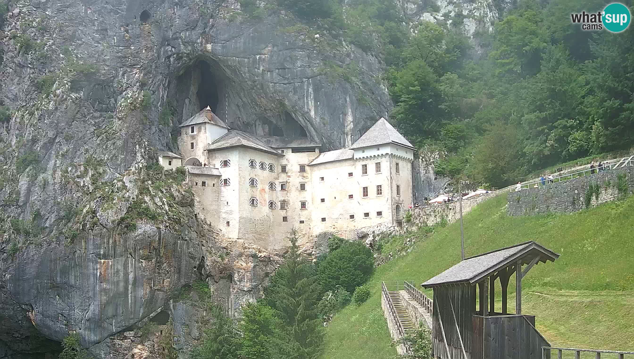 Live Webcam Höhlenburg Predjama – Postojna – Slowenien