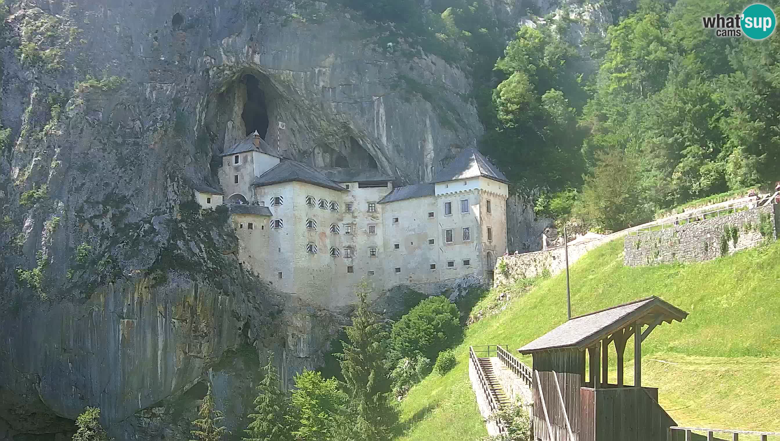 Live Webcam Predjamski grad – Predjama Castle – Postojna – Slovenia