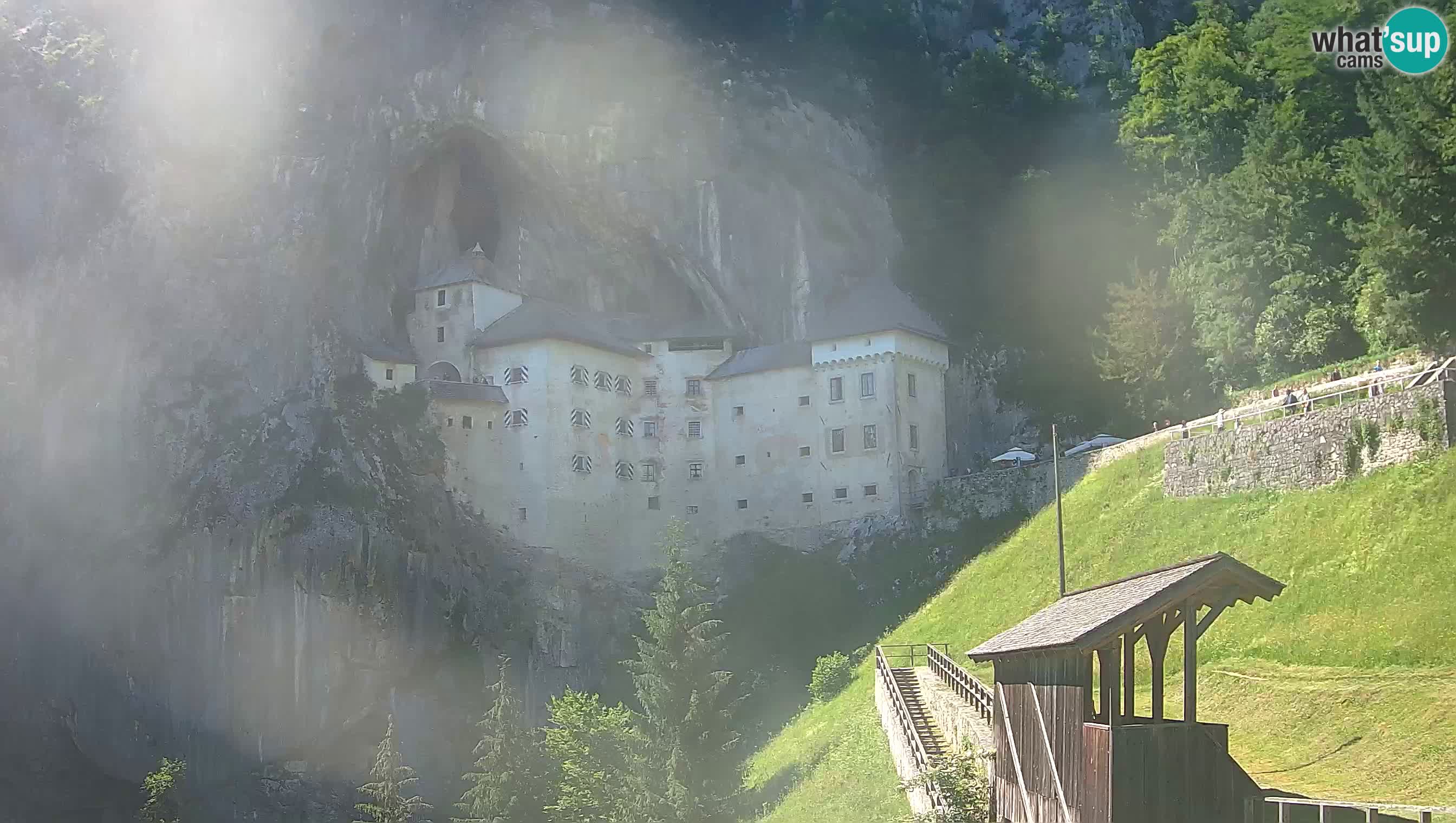 Camera en vivo Castillo de Predjama – Postojna – Eslovenia