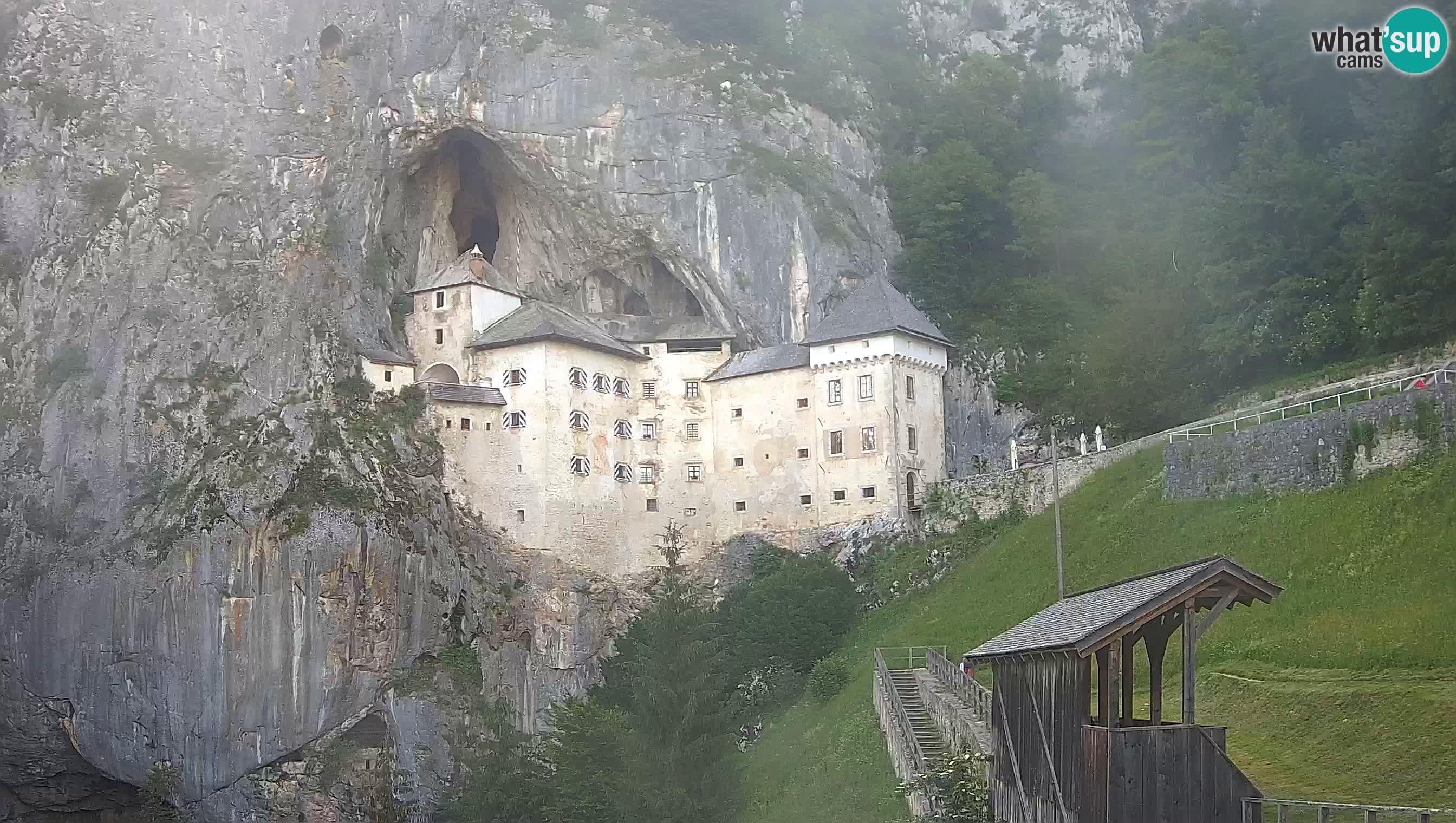 Web kamera Predjamski dvorac – Postojna – Slovenija
