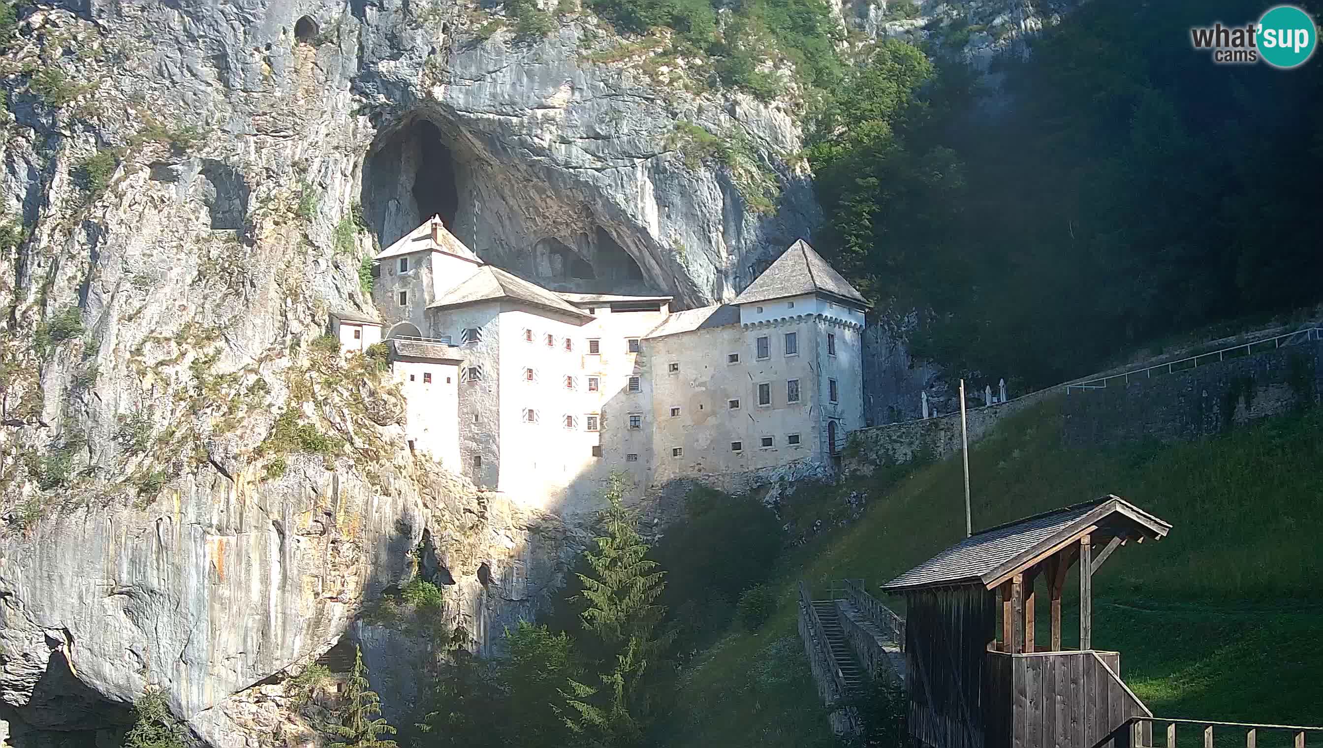 Web kamera Predjamski dvorac – Postojna – Slovenija