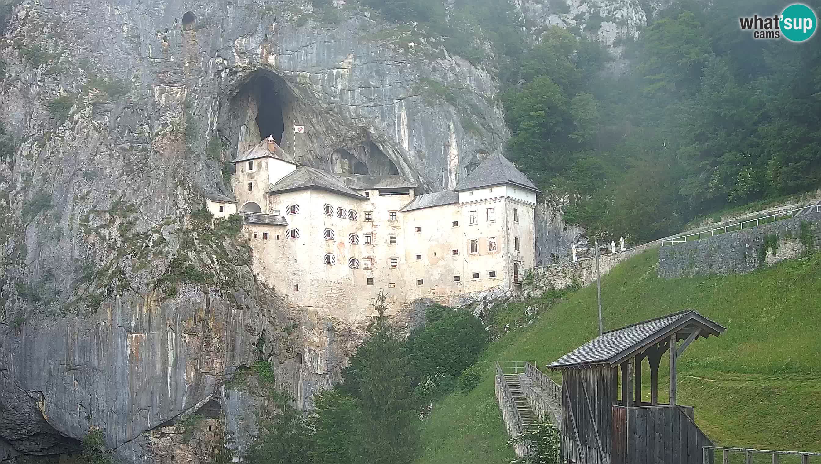 Live Webcam Castello di Predjama – Postumia – Slovenia