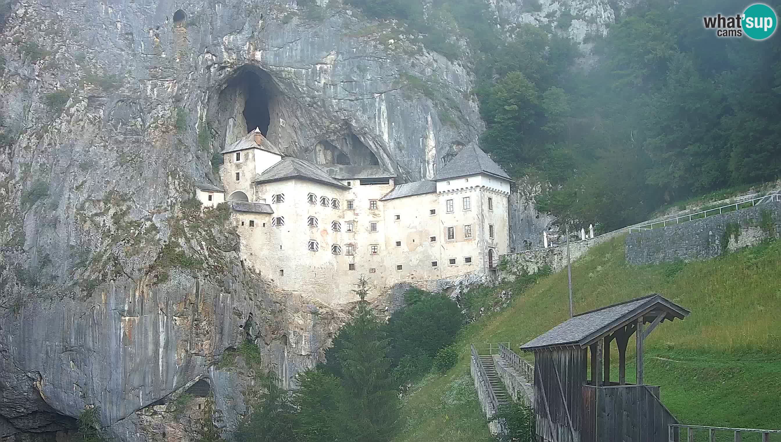 Live Webcam Höhlenburg Predjama – Postojna – Slowenien