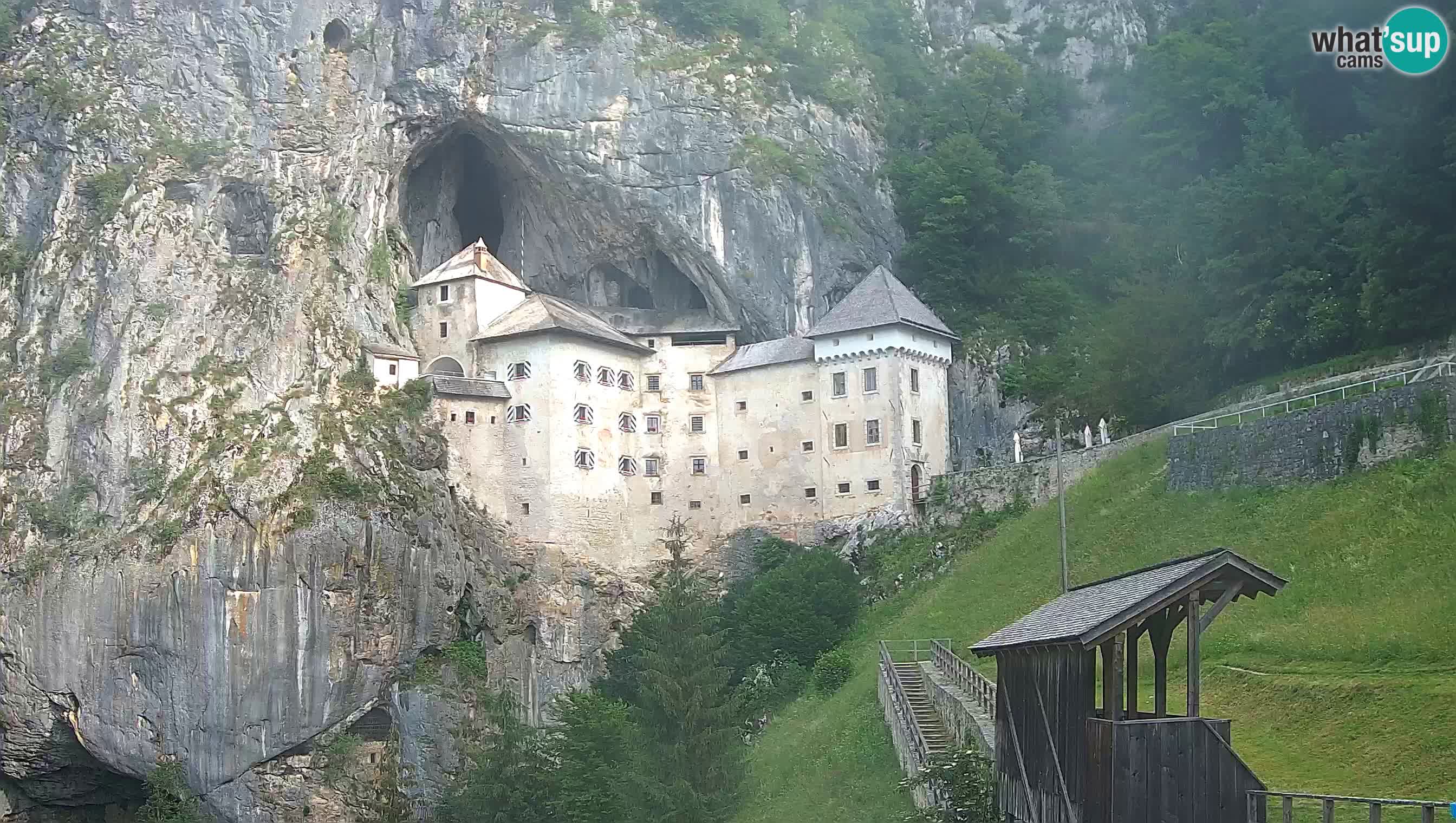 Live Webcam Predjamski grad – Predjama Castle – Postojna – Slovenia