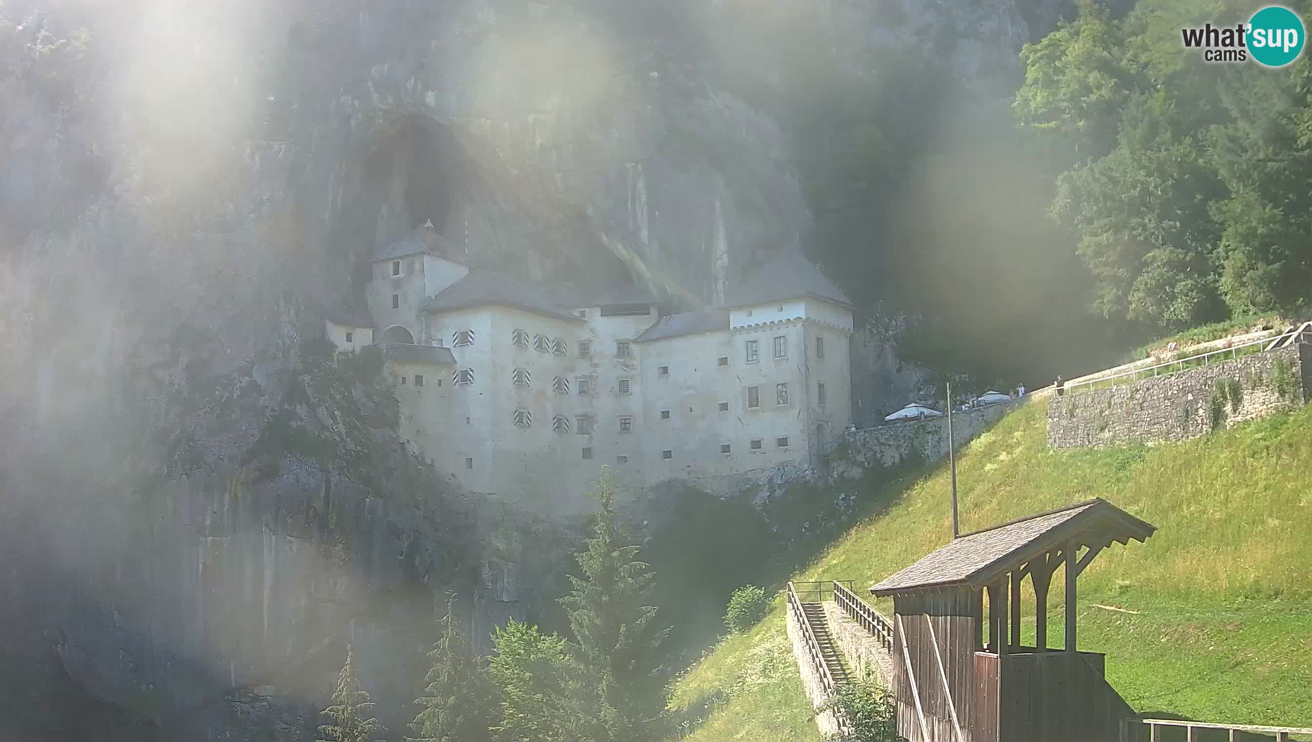 Live Webcam Castello di Predjama – Postumia – Slovenia