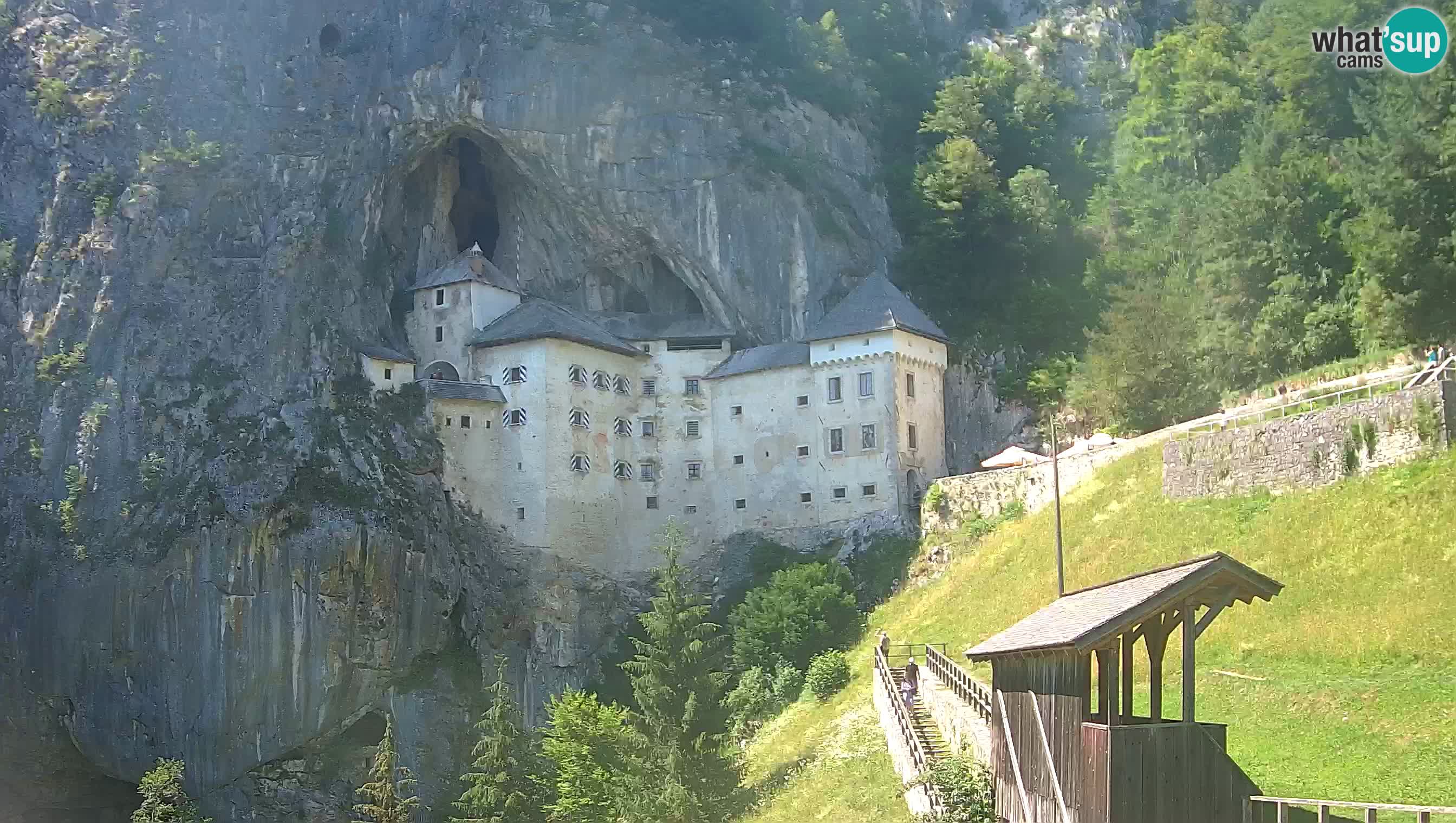 Live Webcam Castello di Predjama – Postumia – Slovenia