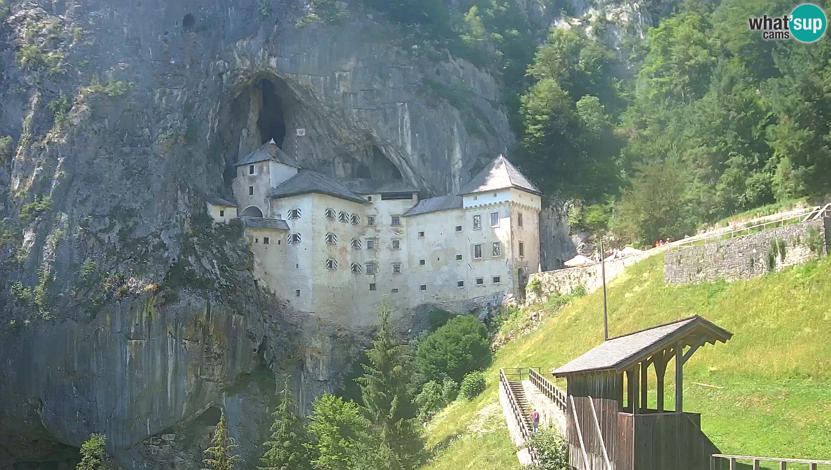 Live Webcam Höhlenburg Predjama – Postojna – Slowenien