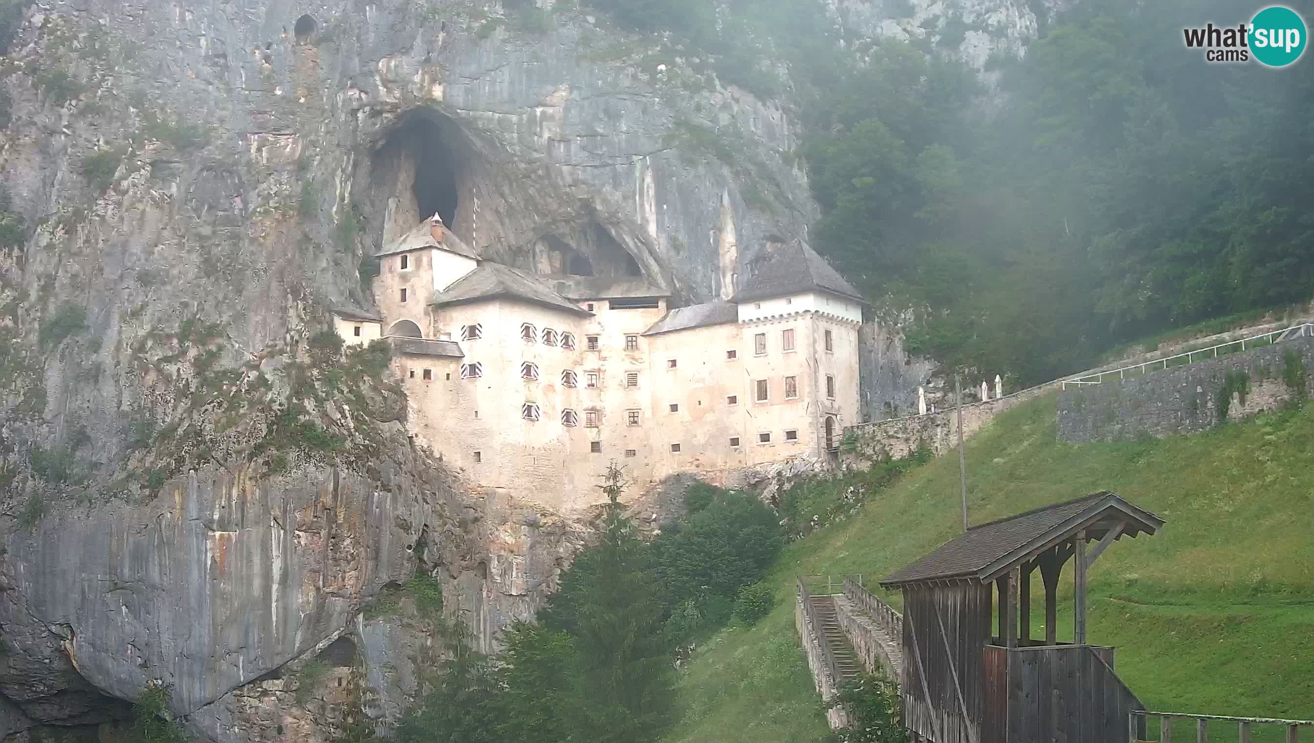 Live Webcam Predjamski grad – Predjama Castle – Postojna – Slovenia