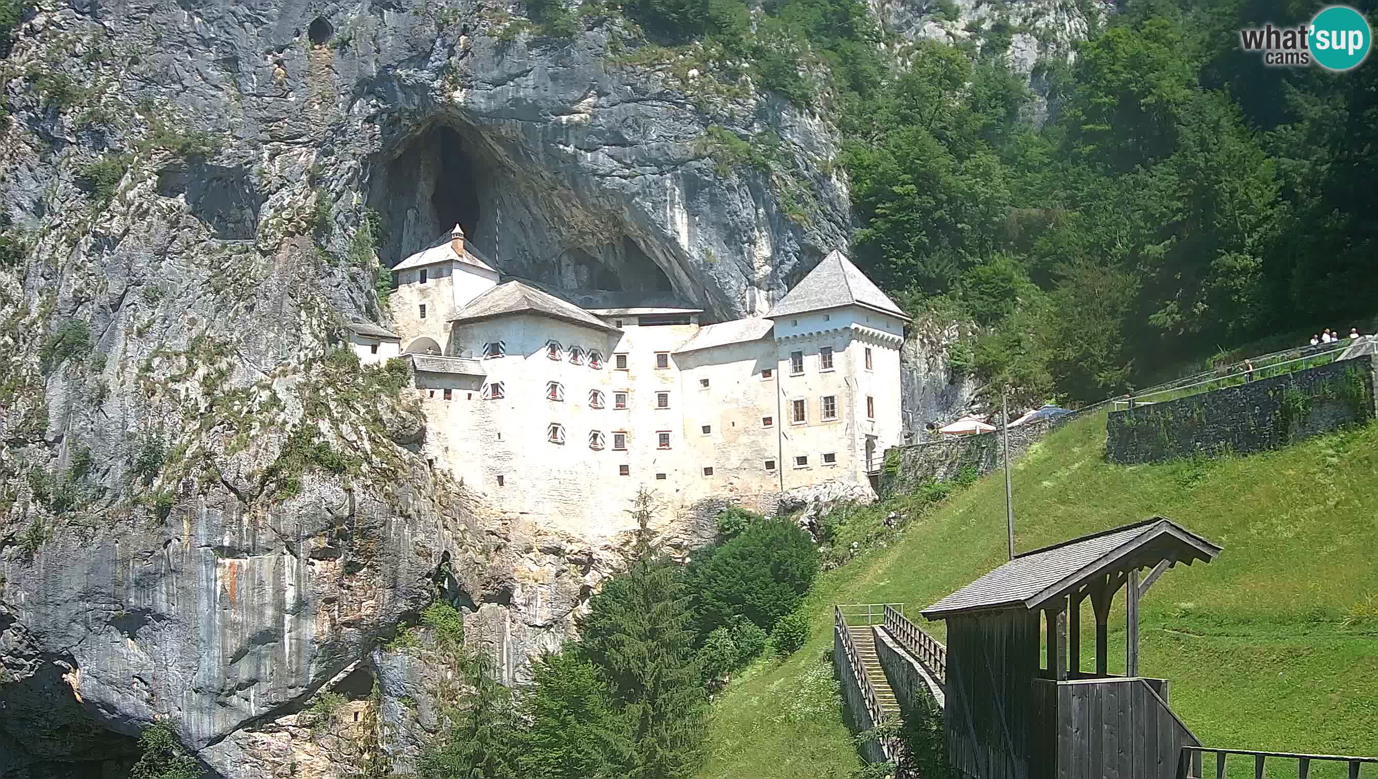 Web kamera Predjamski dvorac – Postojna – Slovenija