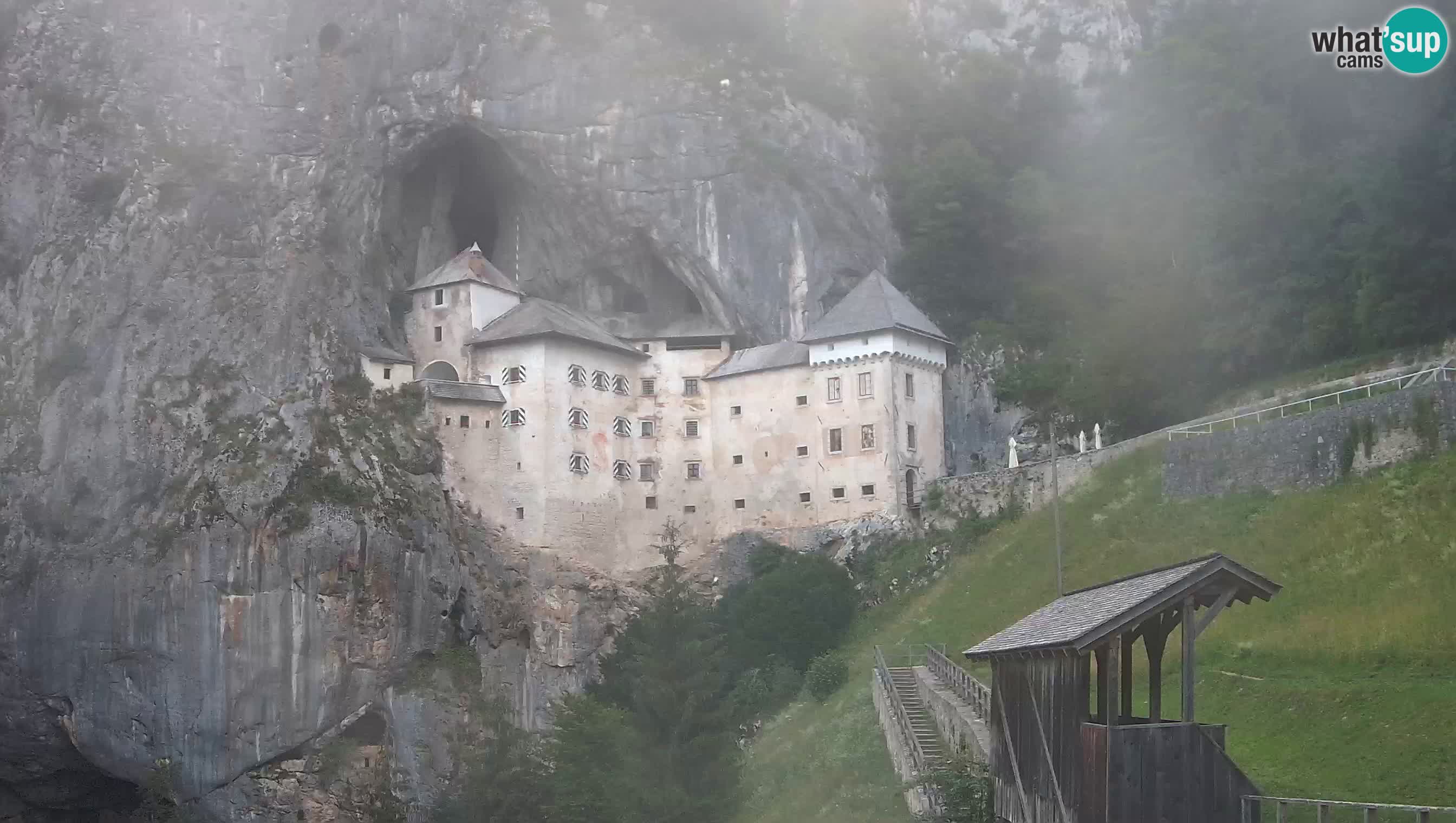 Live Webcam Höhlenburg Predjama – Postojna – Slowenien