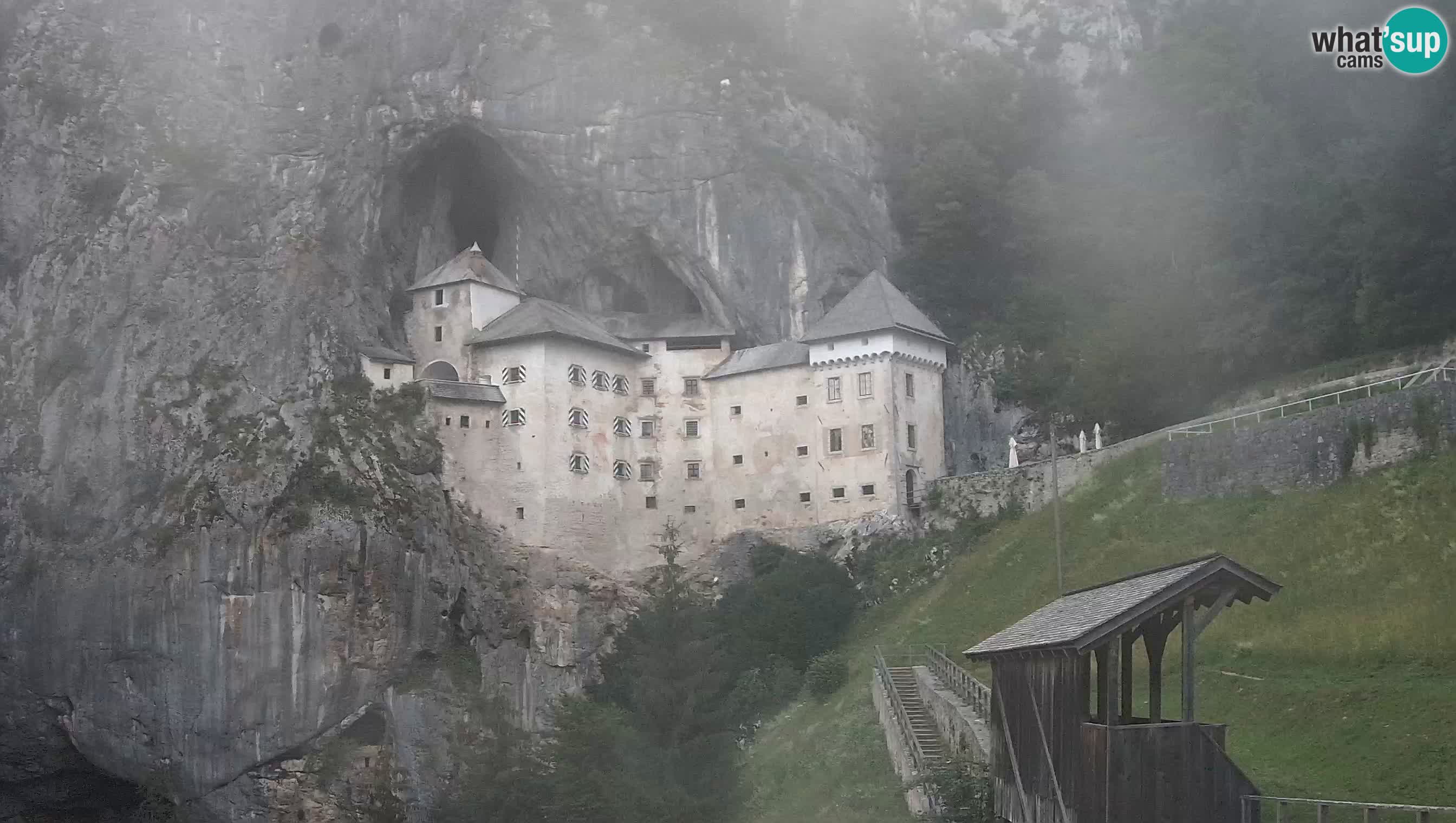 Live Webcam Höhlenburg Predjama – Postojna – Slowenien