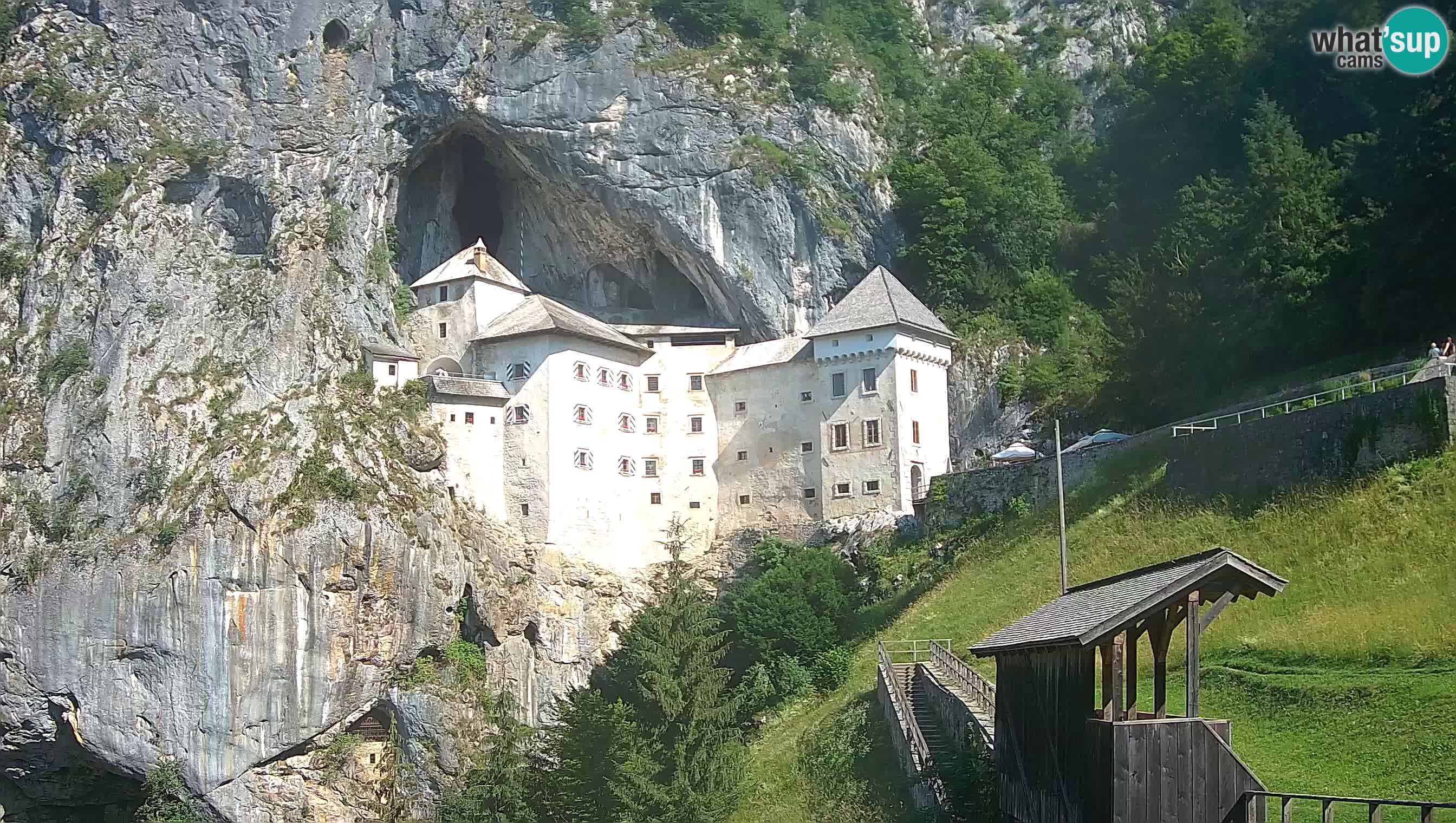 Live Webcam Höhlenburg Predjama – Postojna – Slowenien