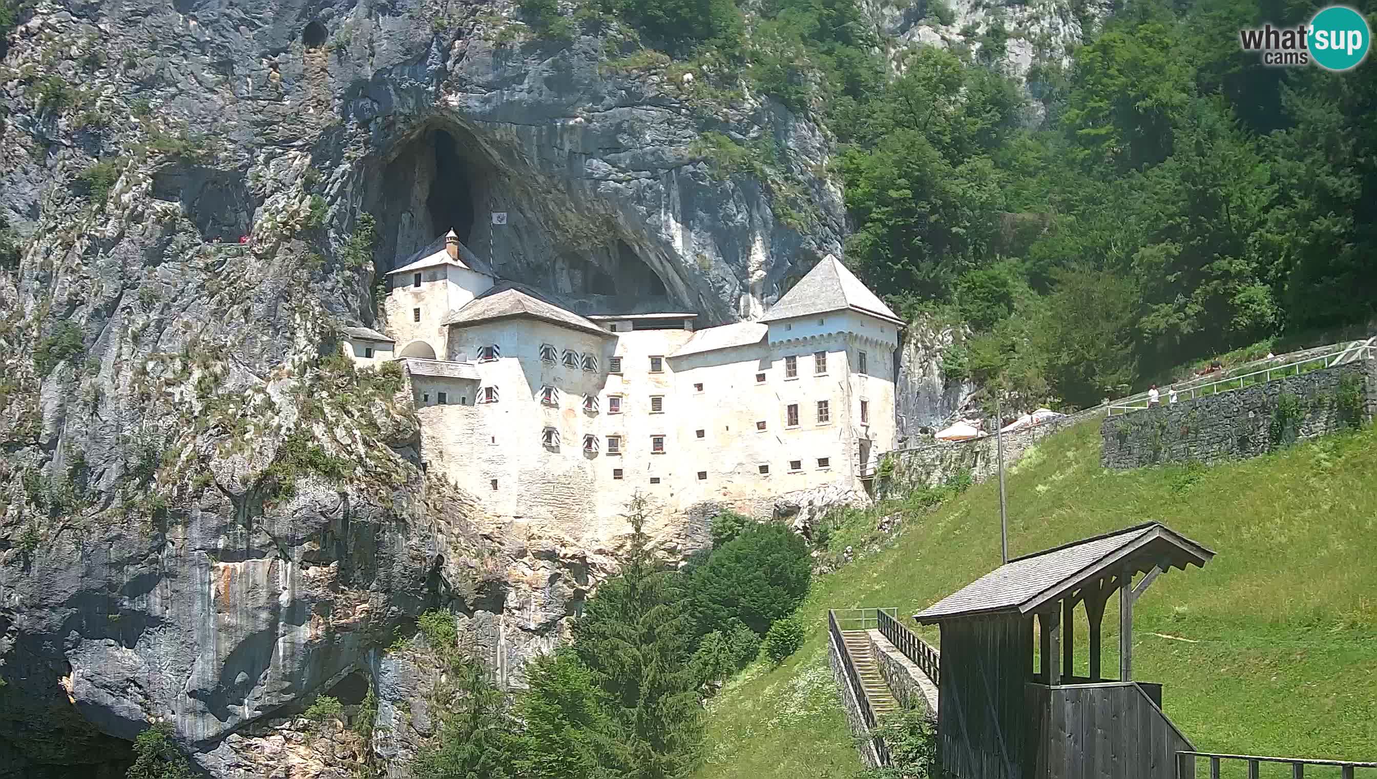 Live Webcam Predjamski grad – Predjama Castle – Postojna – Slovenia