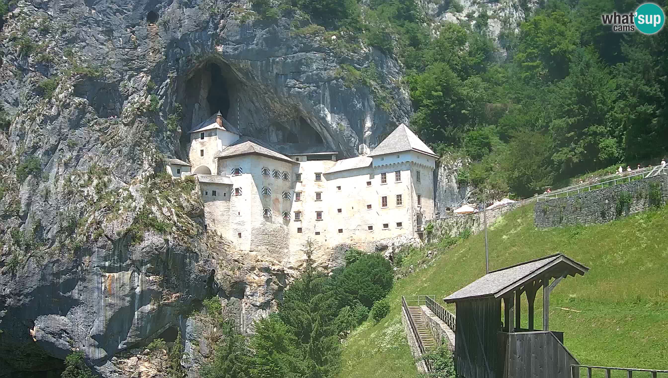 Live Webcam Höhlenburg Predjama – Postojna – Slowenien