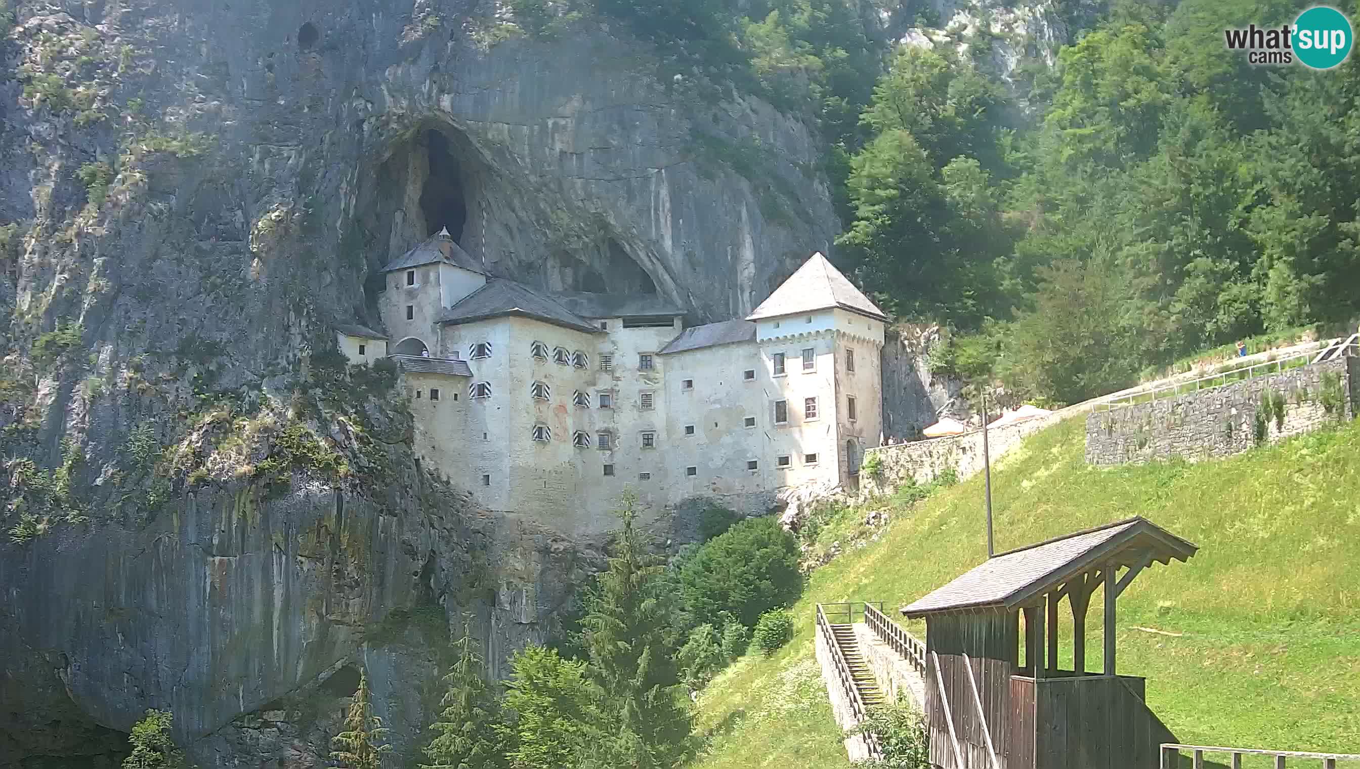 Web kamera Predjamski dvorac – Postojna – Slovenija