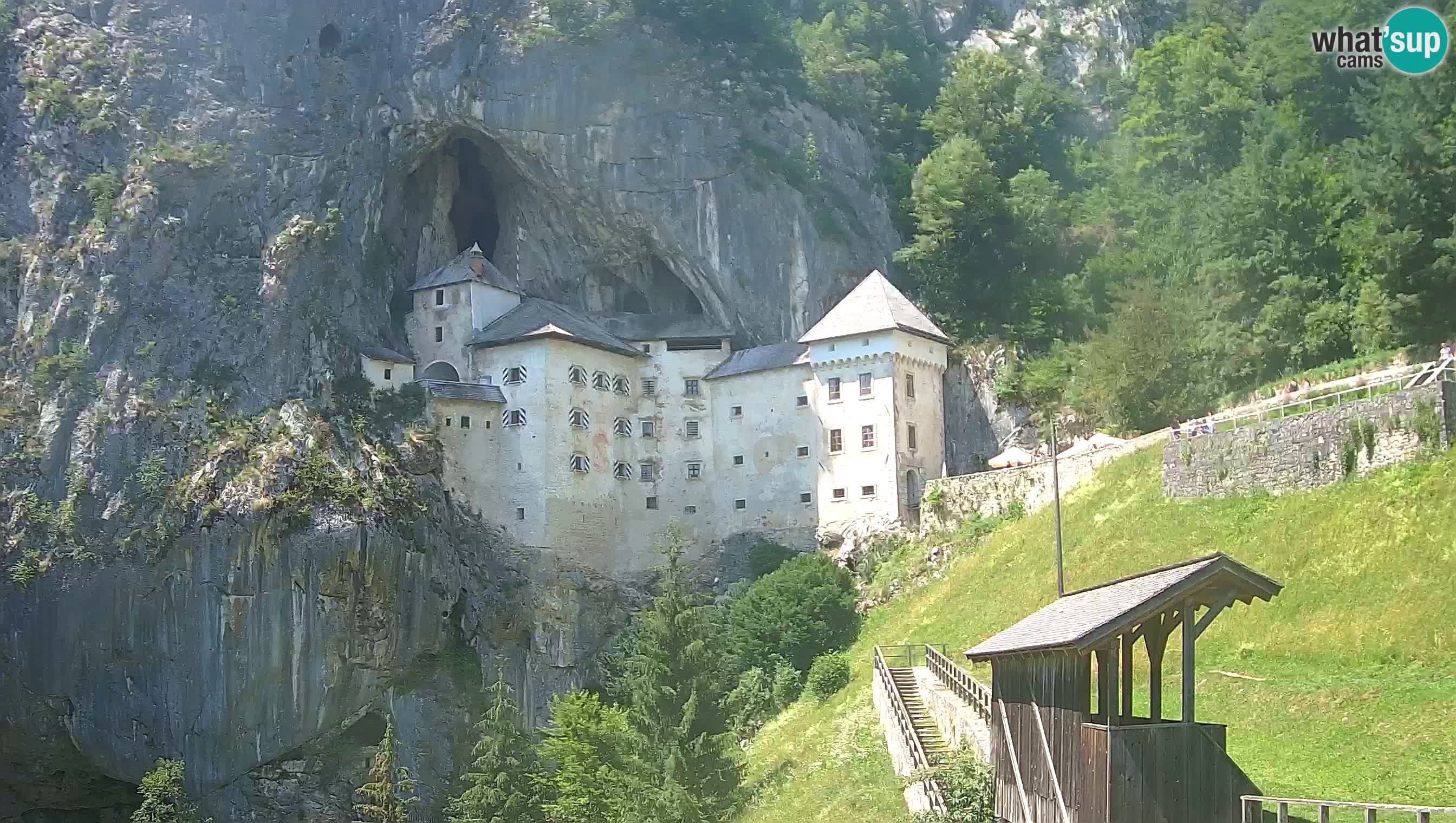 Live Webcam Grad Predjama – Château de Predjama – Postojna – Slovénie