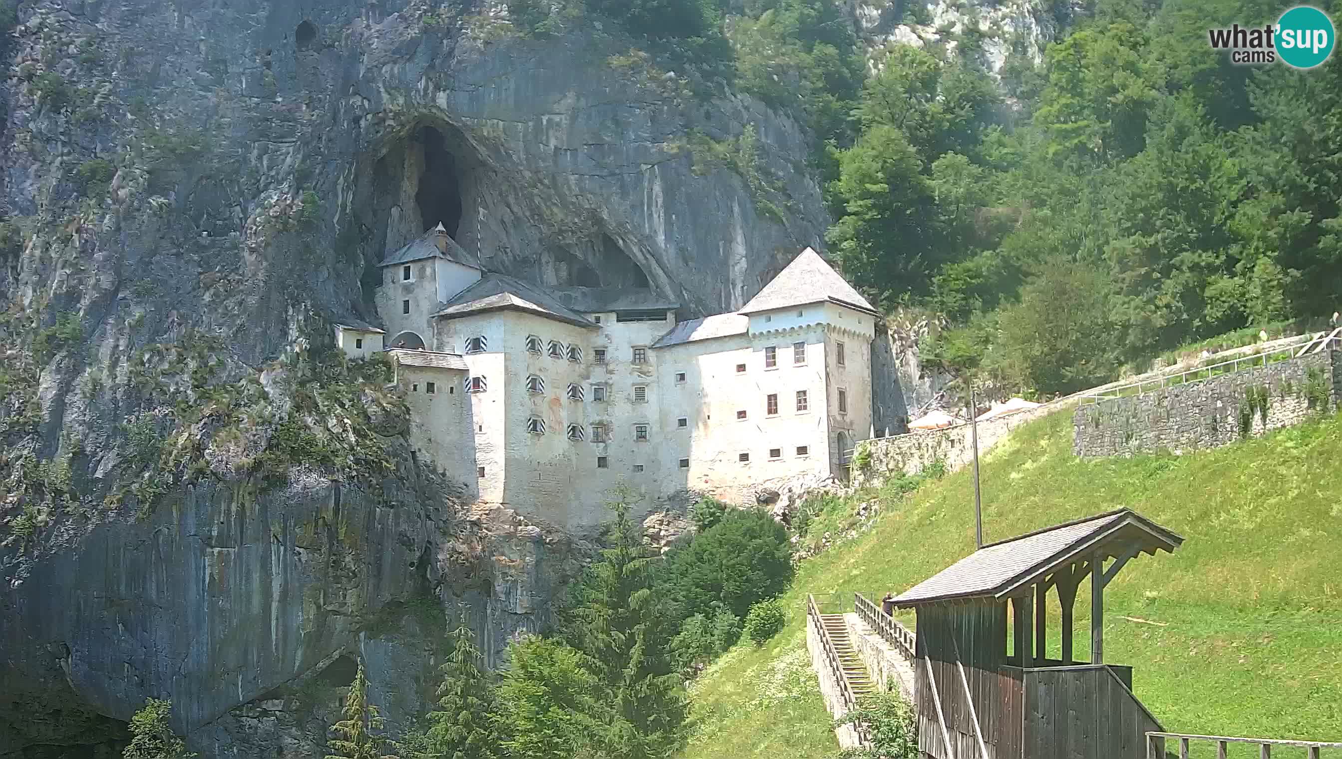 Web kamera Predjamski dvorac – Postojna – Slovenija