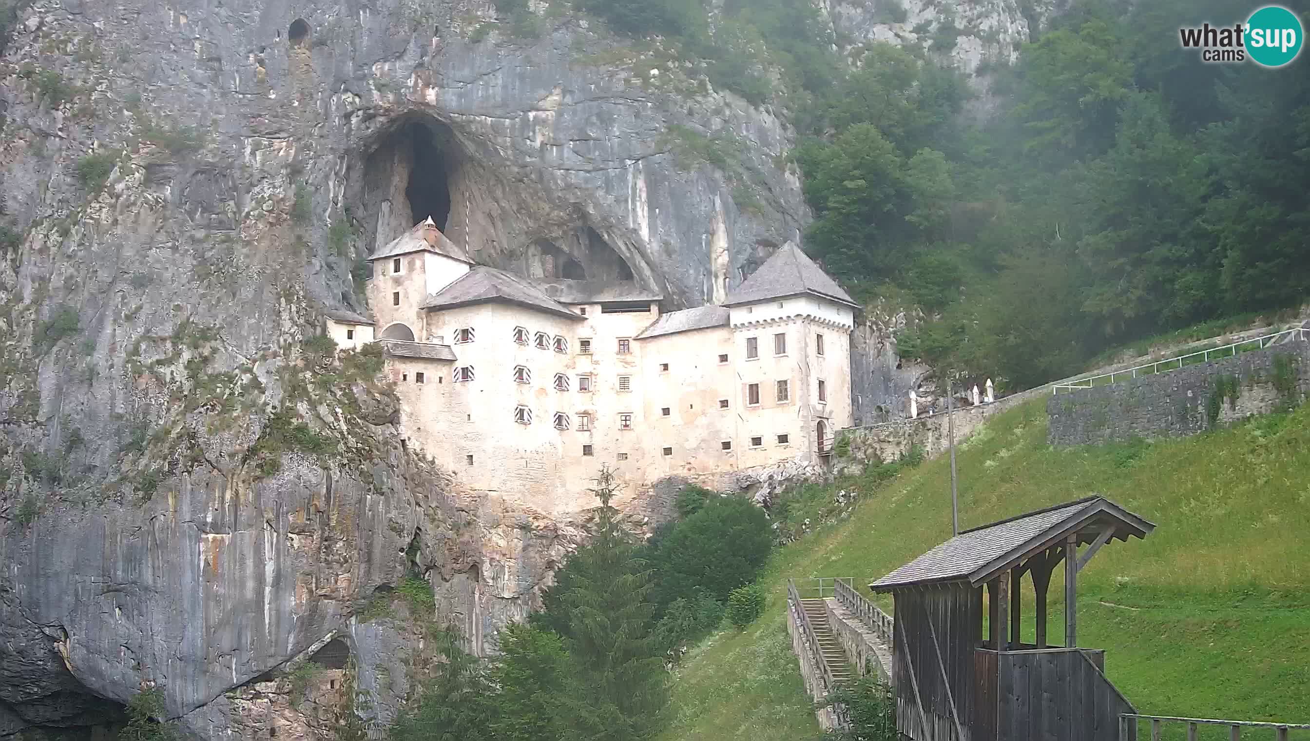 Live Webcam Predjamski grad – Predjama Castle – Postojna – Slovenia