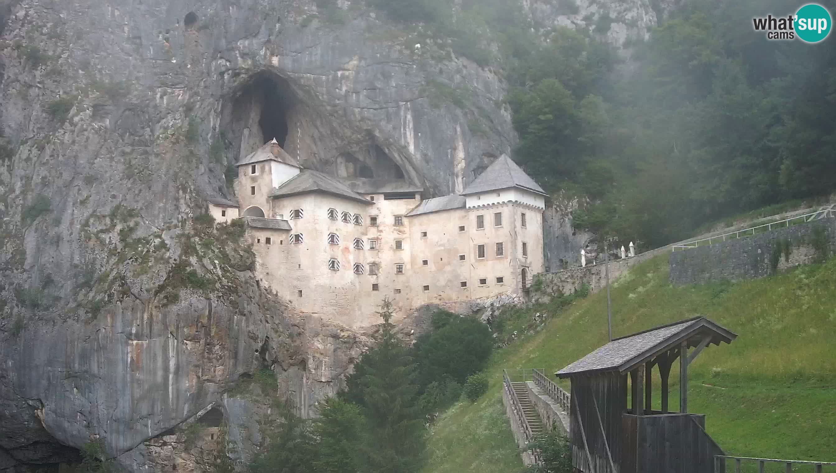 Live Webcam Predjamski grad – Predjama Castle – Postojna – Slovenia