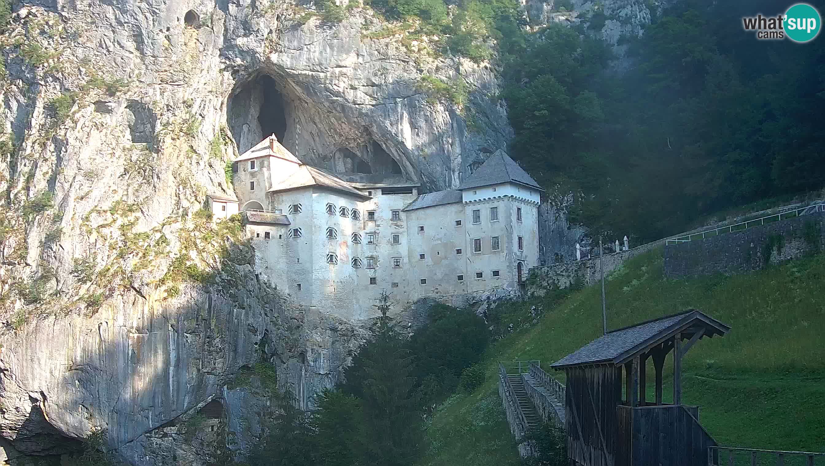 Live Webcam Castello di Predjama – Postumia – Slovenia