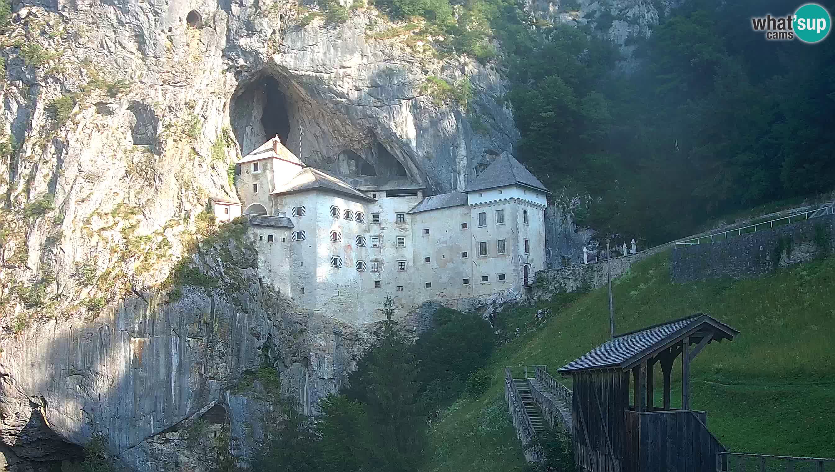 Live Webcam Grad Predjama – Château de Predjama – Postojna – Slovénie