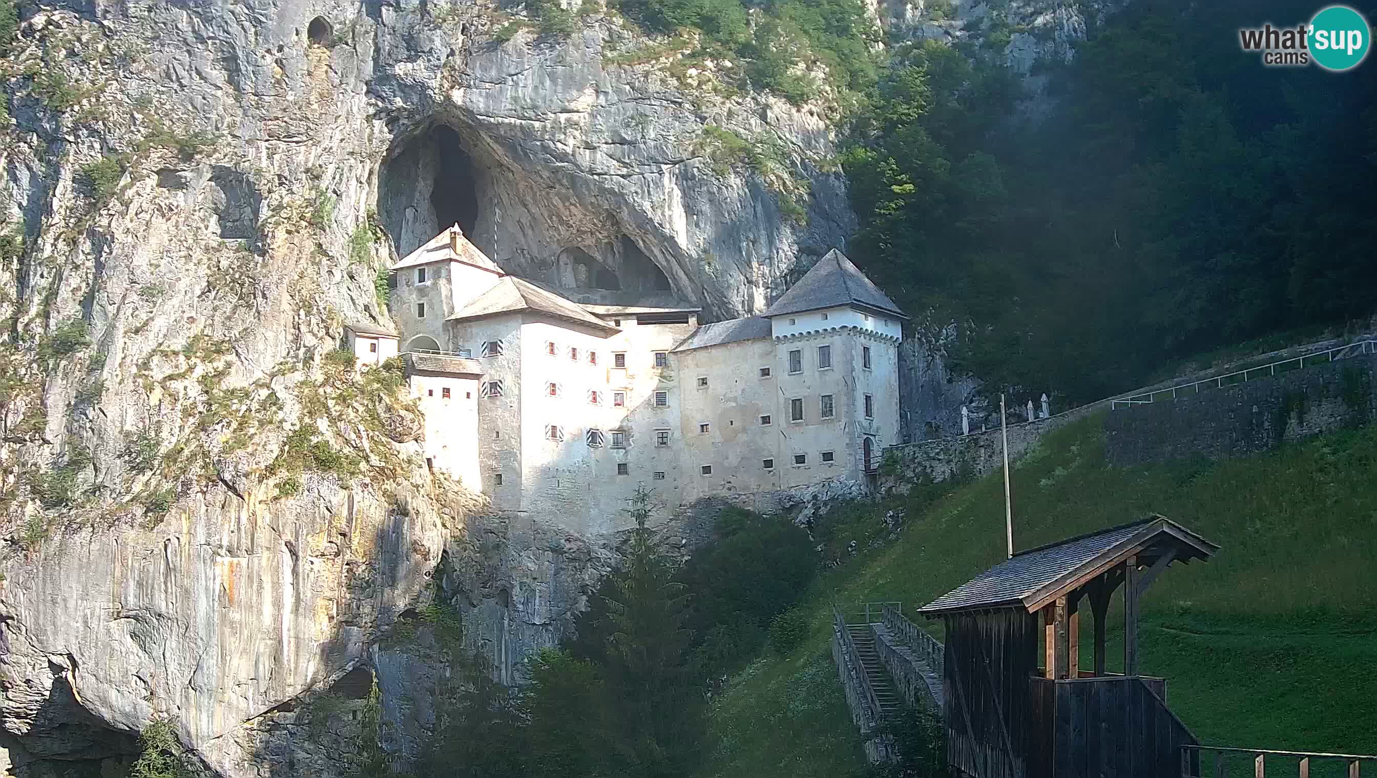 Live Webcam Predjamski grad – Predjama Castle – Postojna – Slovenia