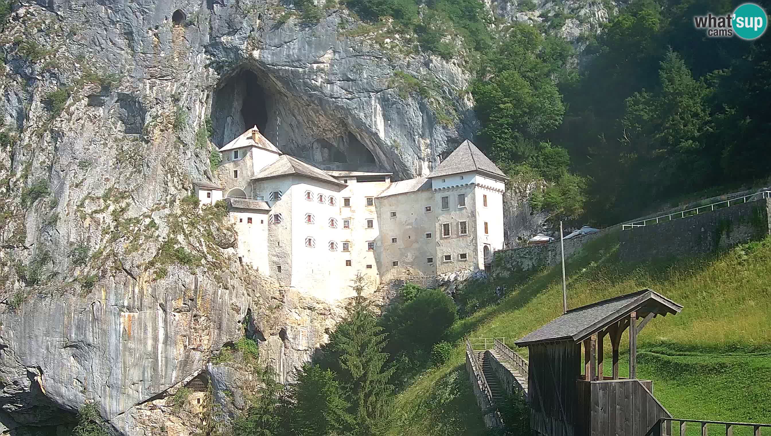 Live Webcam Grad Predjama – Château de Predjama – Postojna – Slovénie