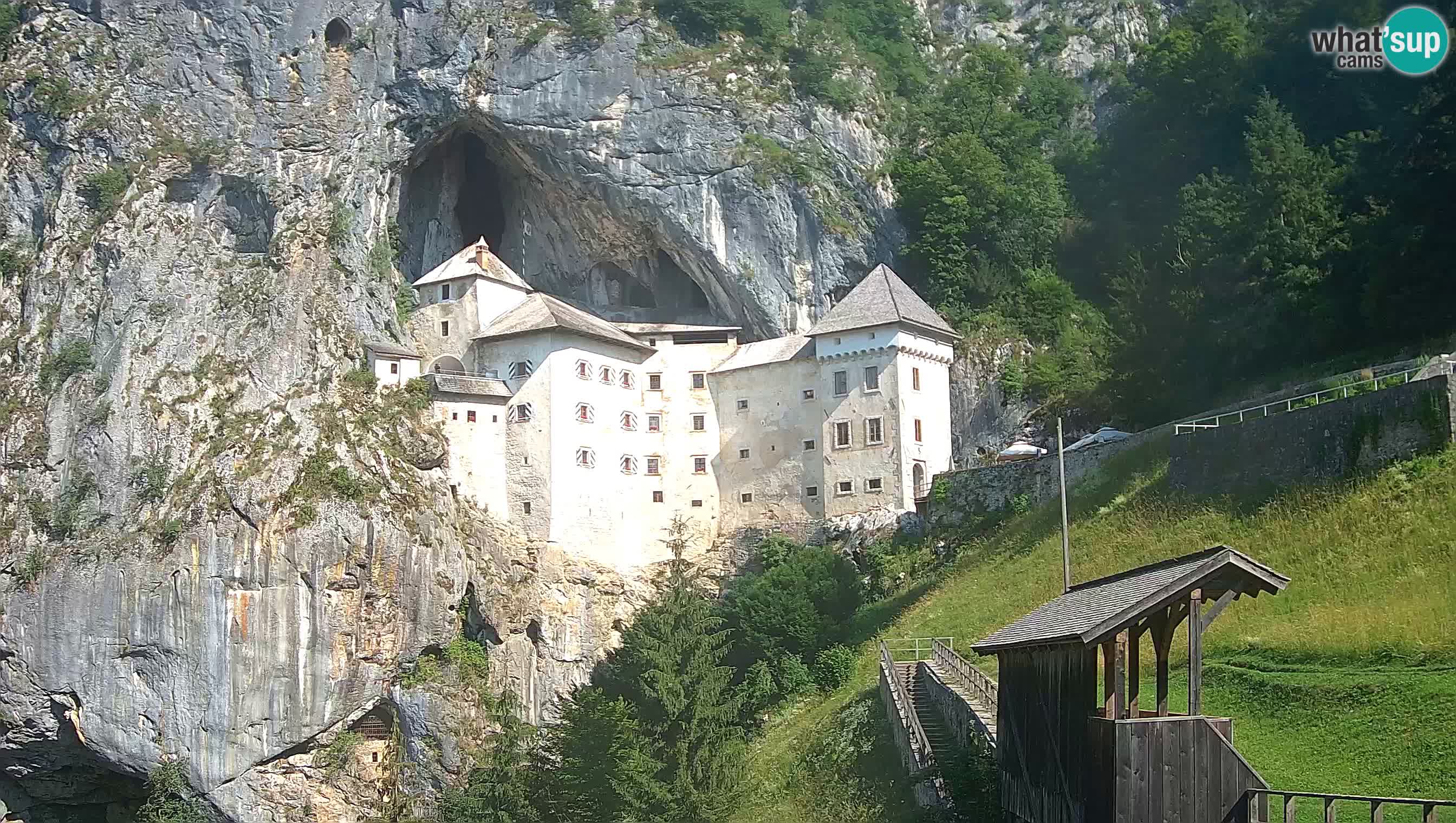 Web kamera Predjamski dvorac – Postojna – Slovenija