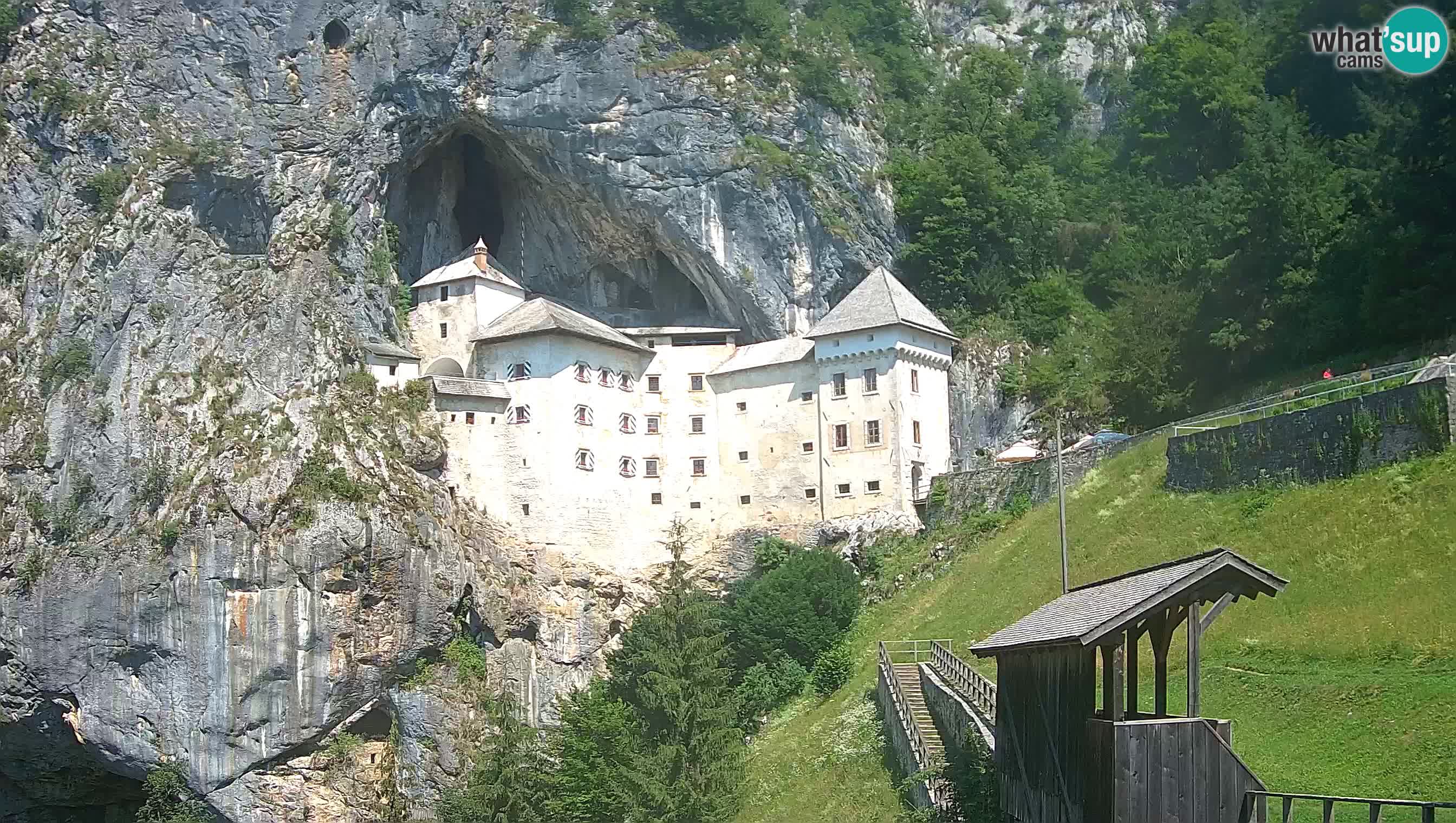 Live Webcam Grad Predjama – Château de Predjama – Postojna – Slovénie
