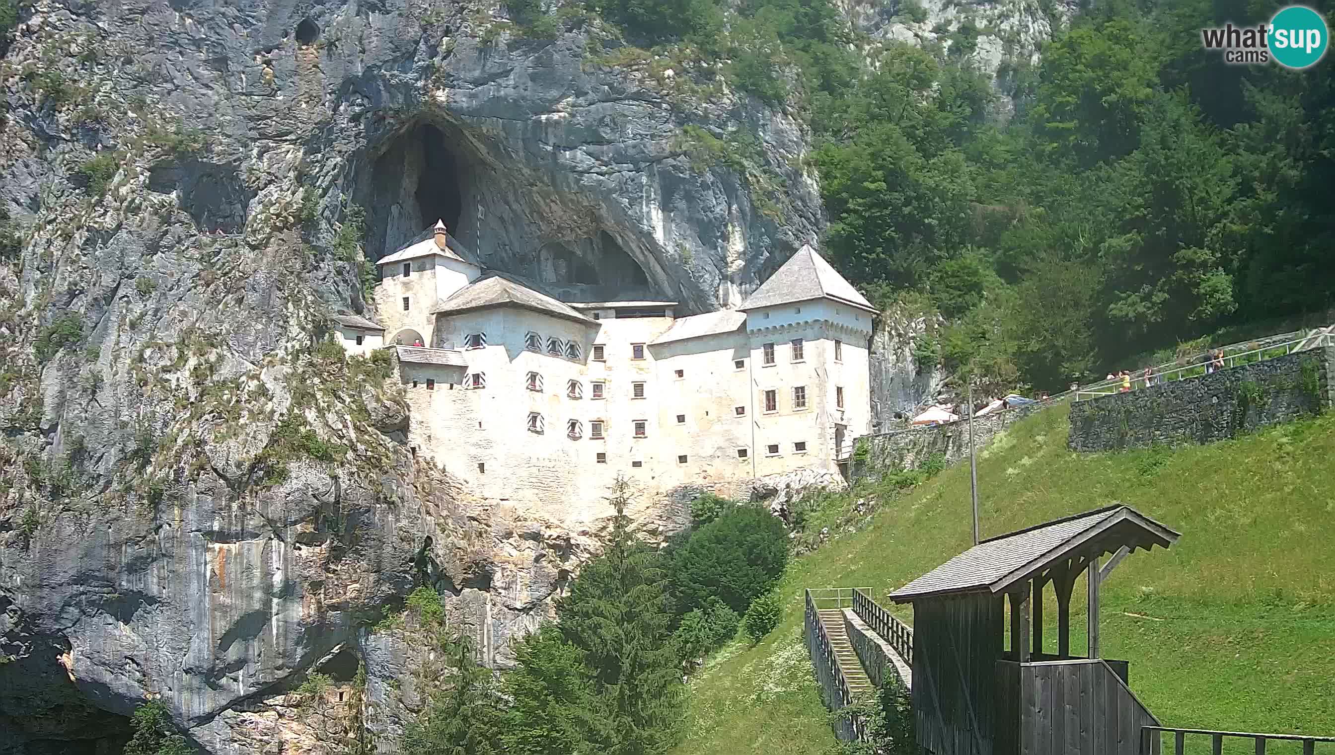 Live Webcam Höhlenburg Predjama – Postojna – Slowenien