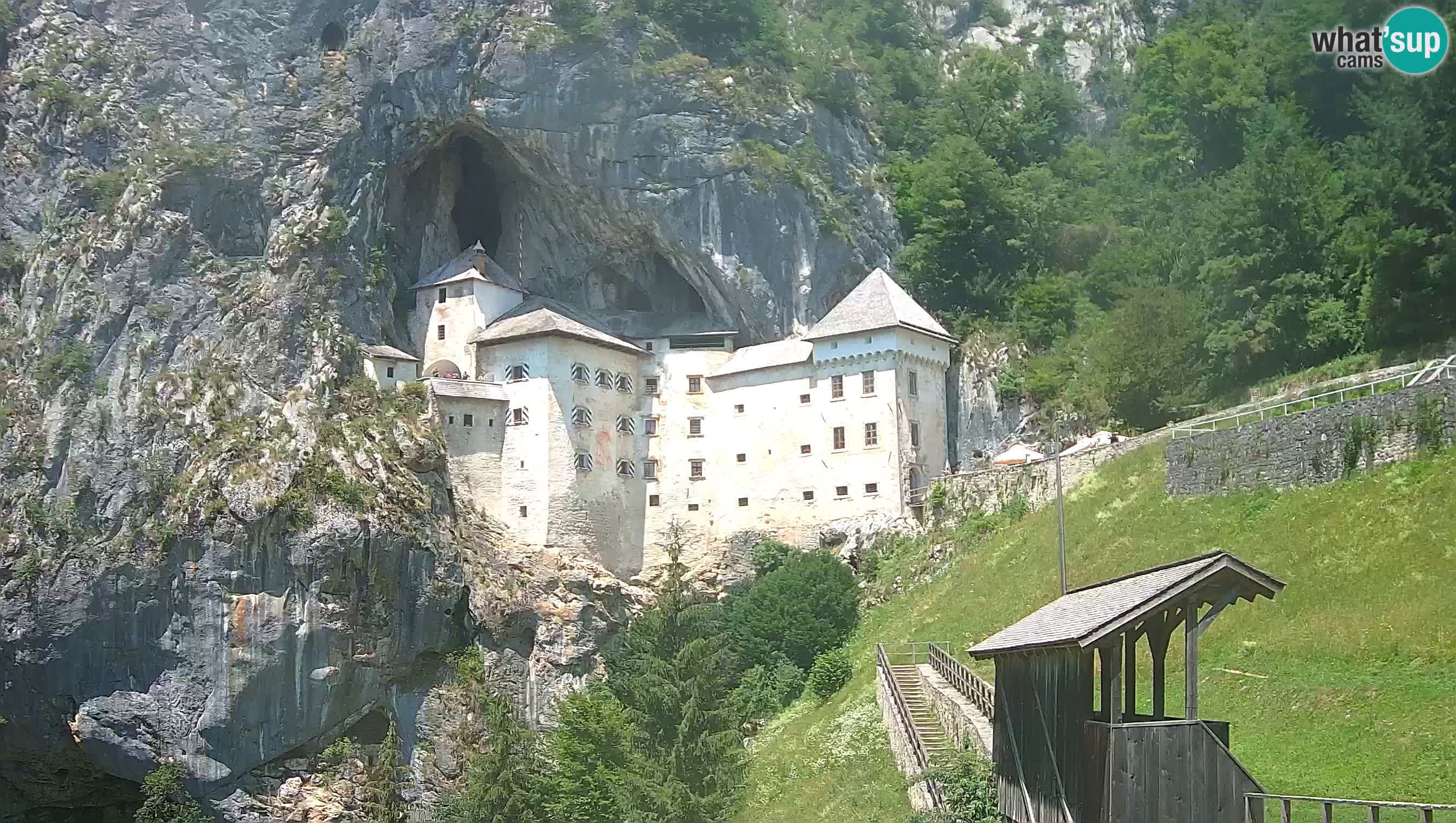 Live Webcam Castello di Predjama – Postumia – Slovenia