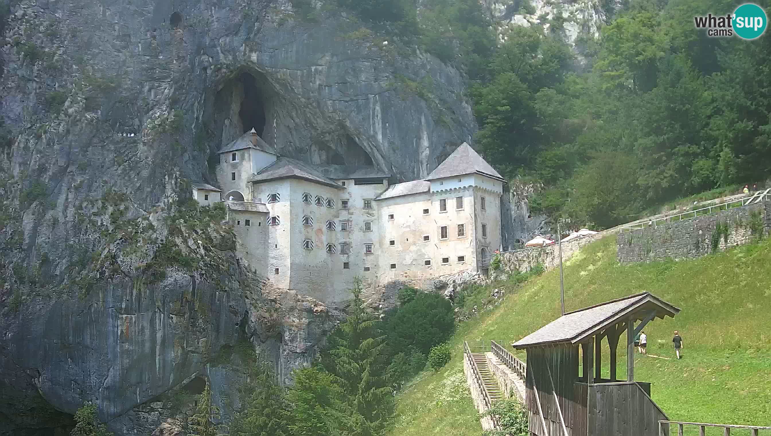 Web kamera Predjamski dvorac – Postojna – Slovenija