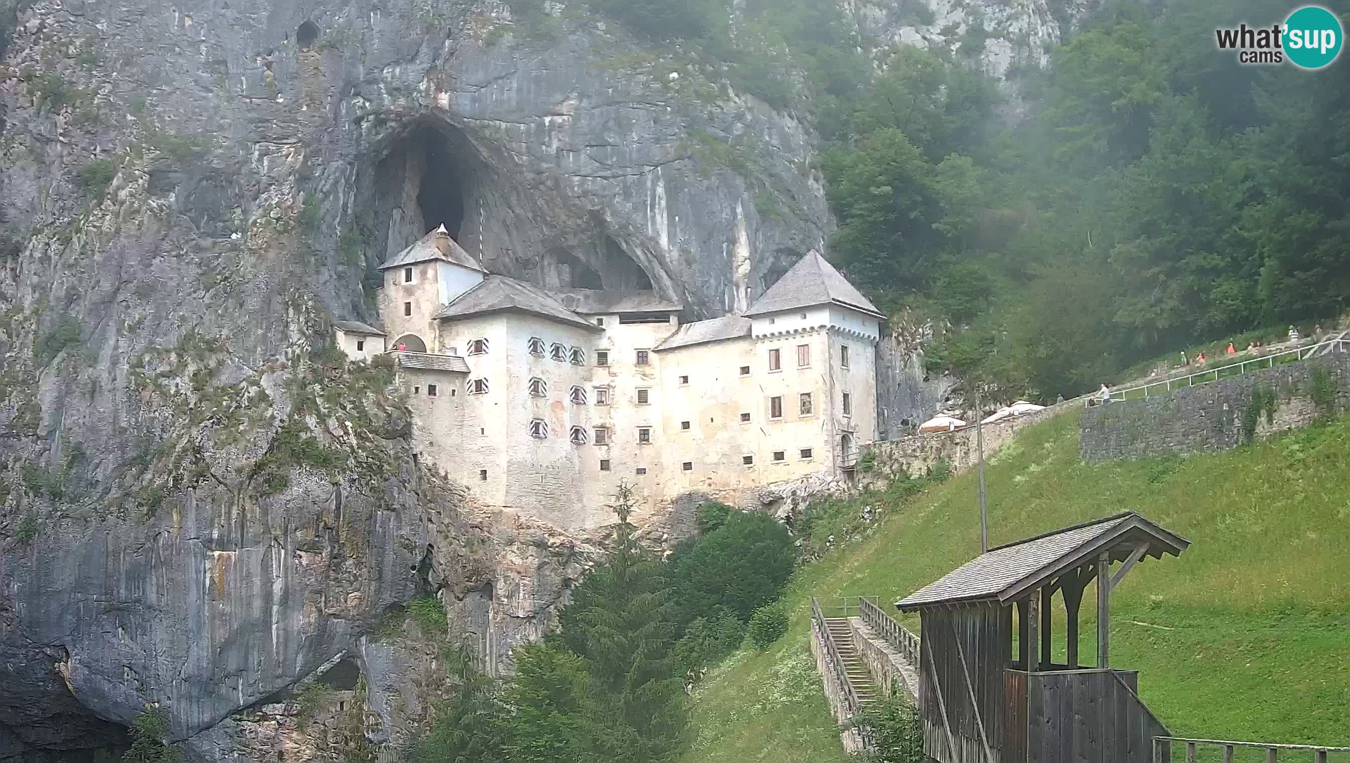 Web kamera Predjamski dvorac – Postojna – Slovenija