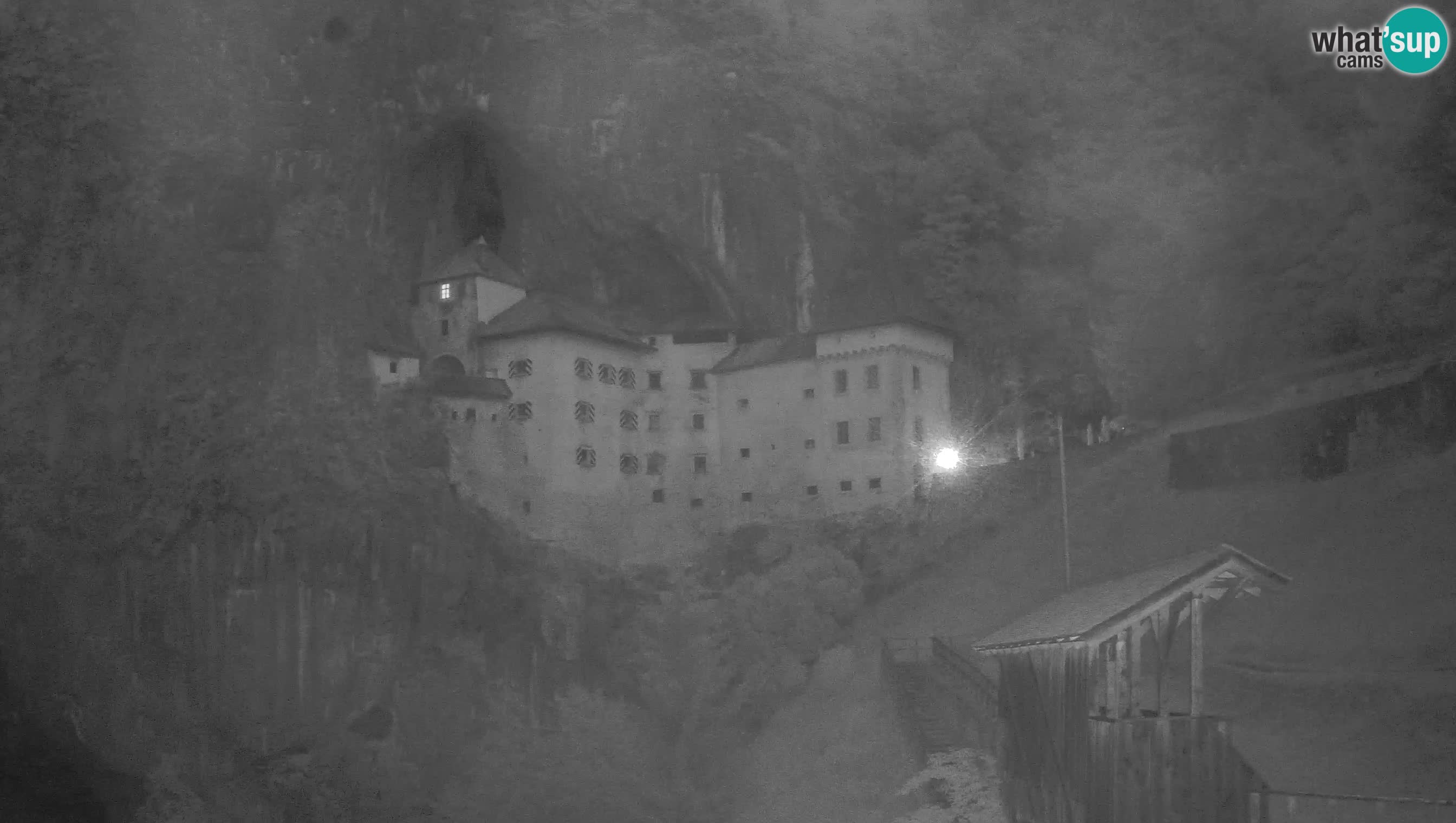 Live Webcam Höhlenburg Predjama – Postojna – Slowenien