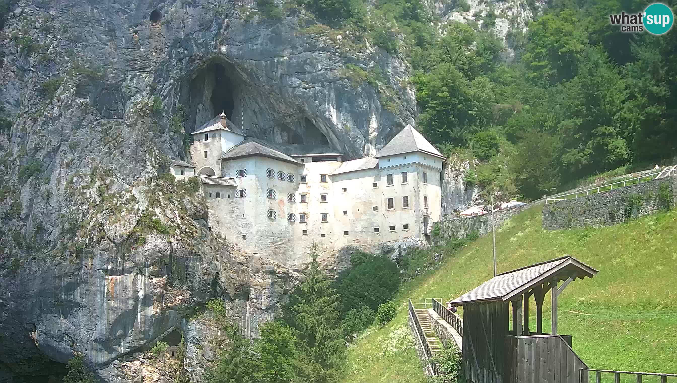 Live Webcam Höhlenburg Predjama – Postojna – Slowenien