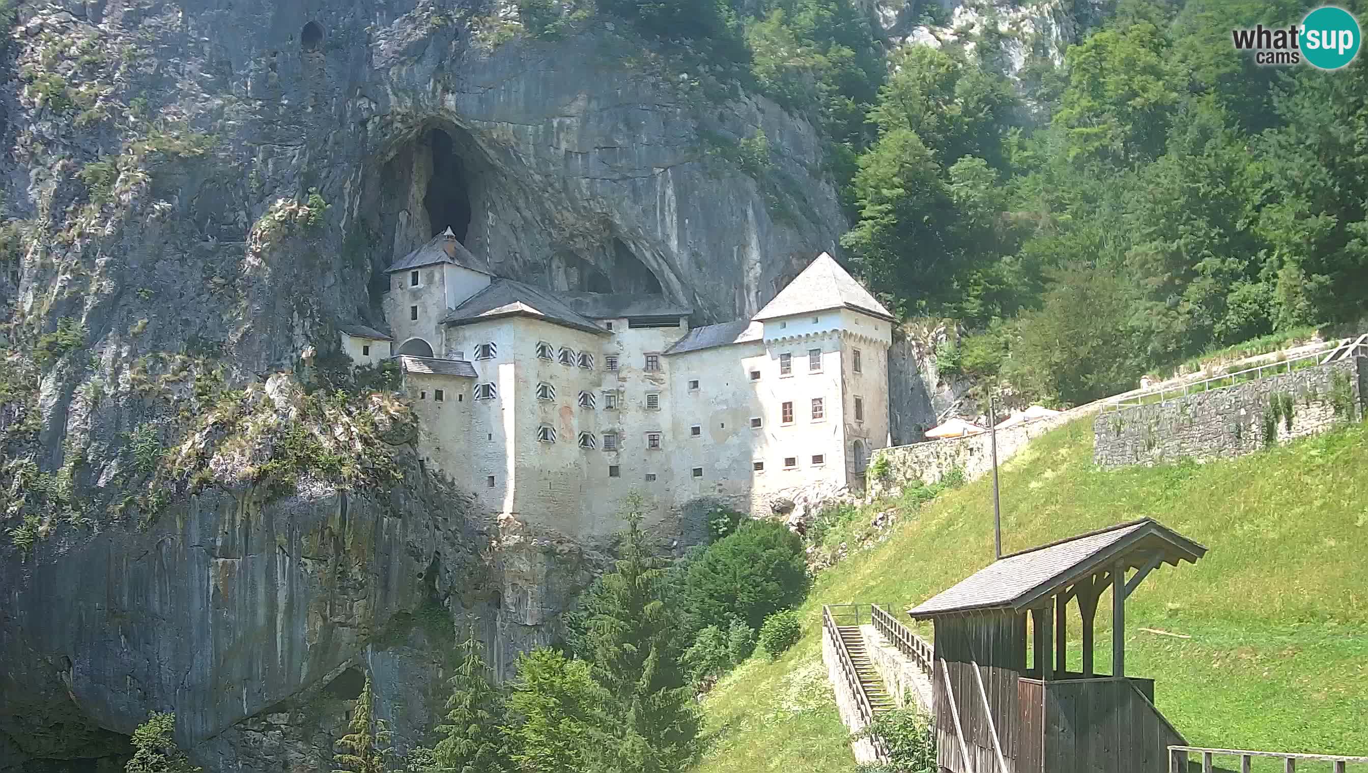 Live Webcam Predjamski grad – Predjama Castle – Postojna – Slovenia