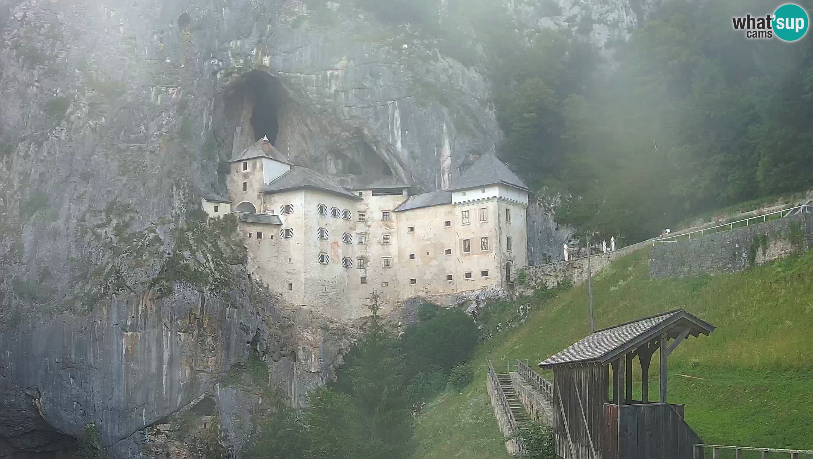 Web kamera Predjamski dvorac – Postojna – Slovenija