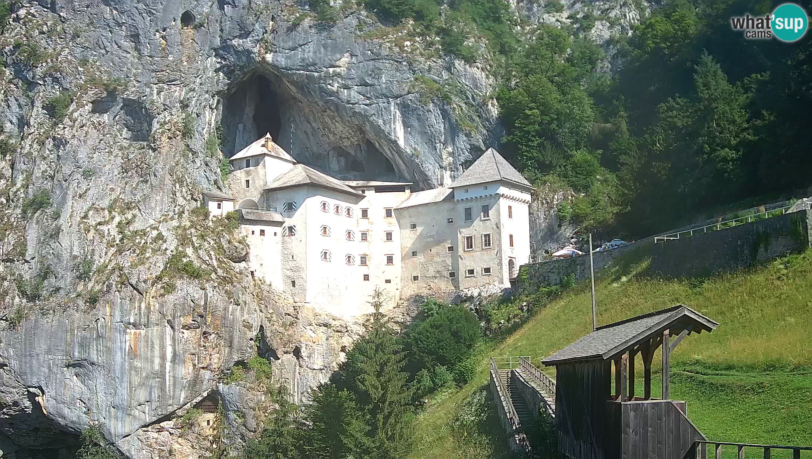 Live Webcam Höhlenburg Predjama – Postojna – Slowenien