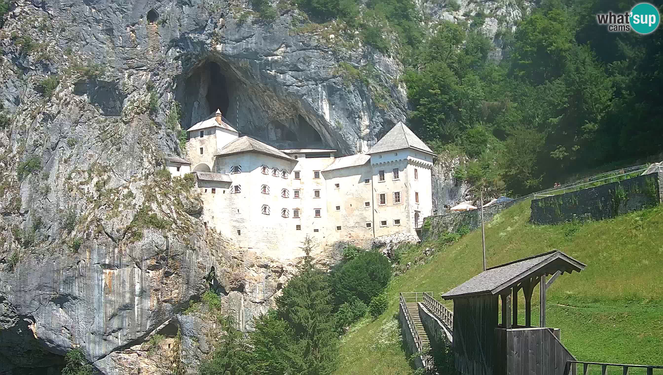 Web kamera Predjamski dvorac – Postojna – Slovenija