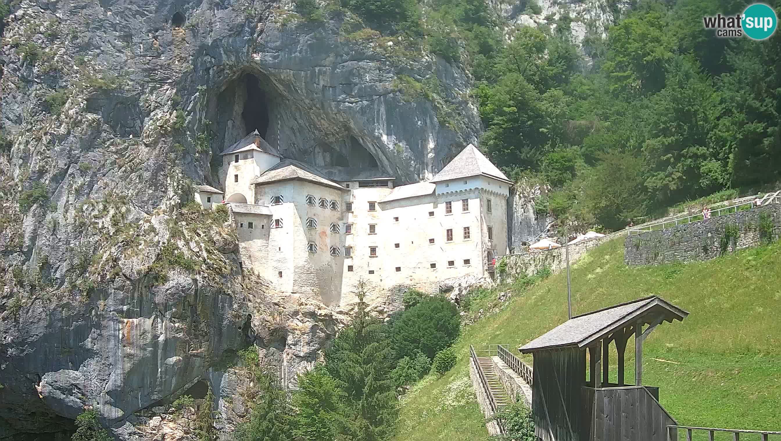 Live Webcam Predjamski grad – Predjama Castle – Postojna – Slovenia