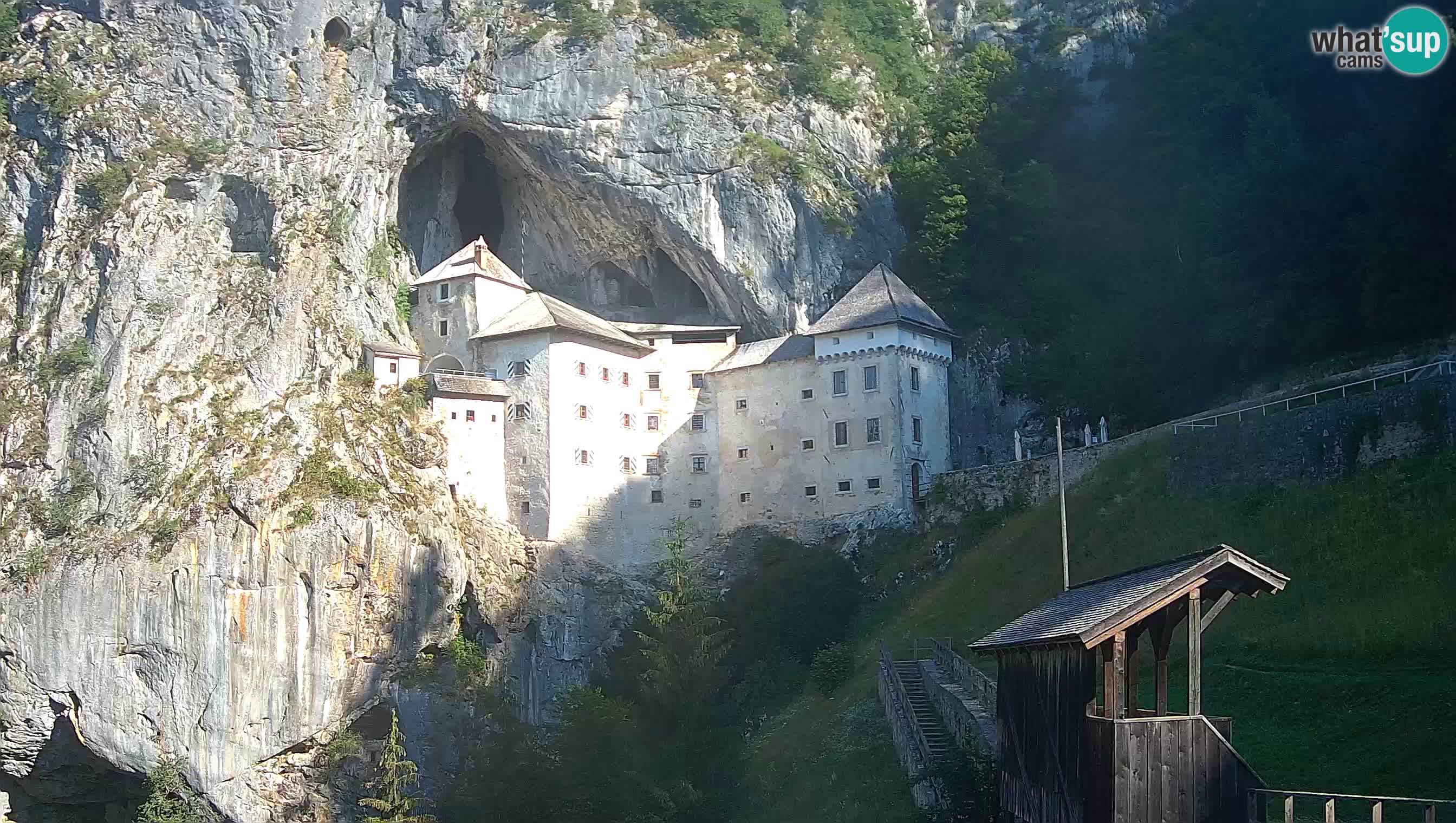 Live Webcam Predjamski grad – Predjama Castle – Postojna – Slovenia