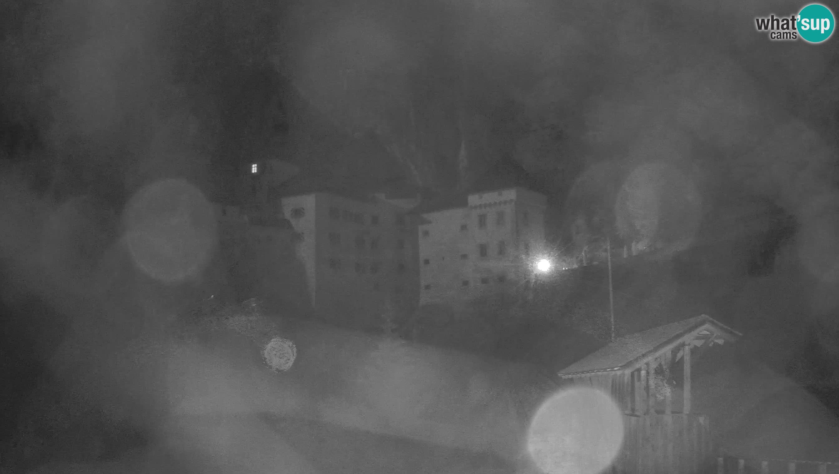 Live Webcam Grad Predjama – Château de Predjama – Postojna – Slovénie