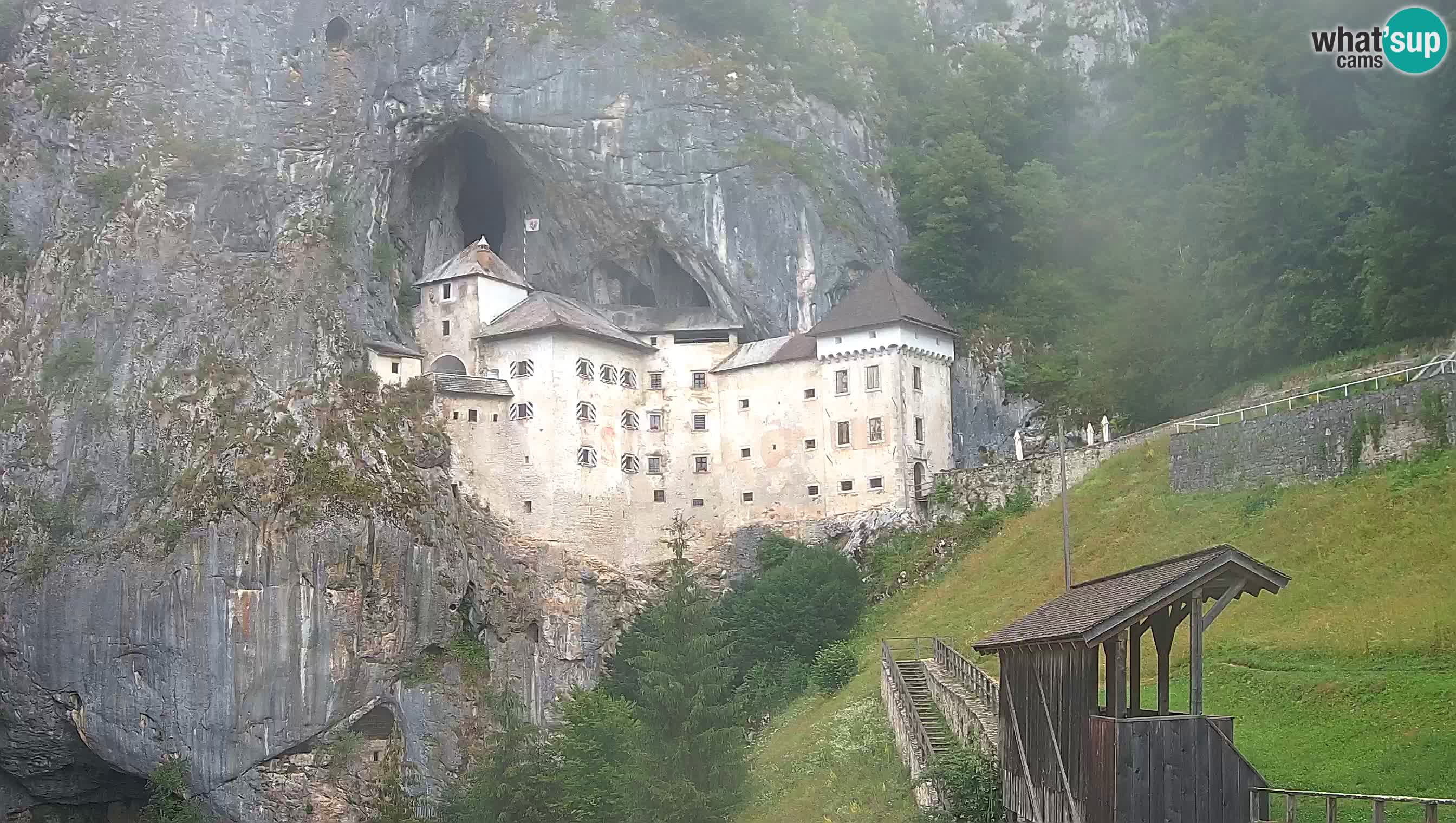 Live Webcam Castello di Predjama – Postumia – Slovenia