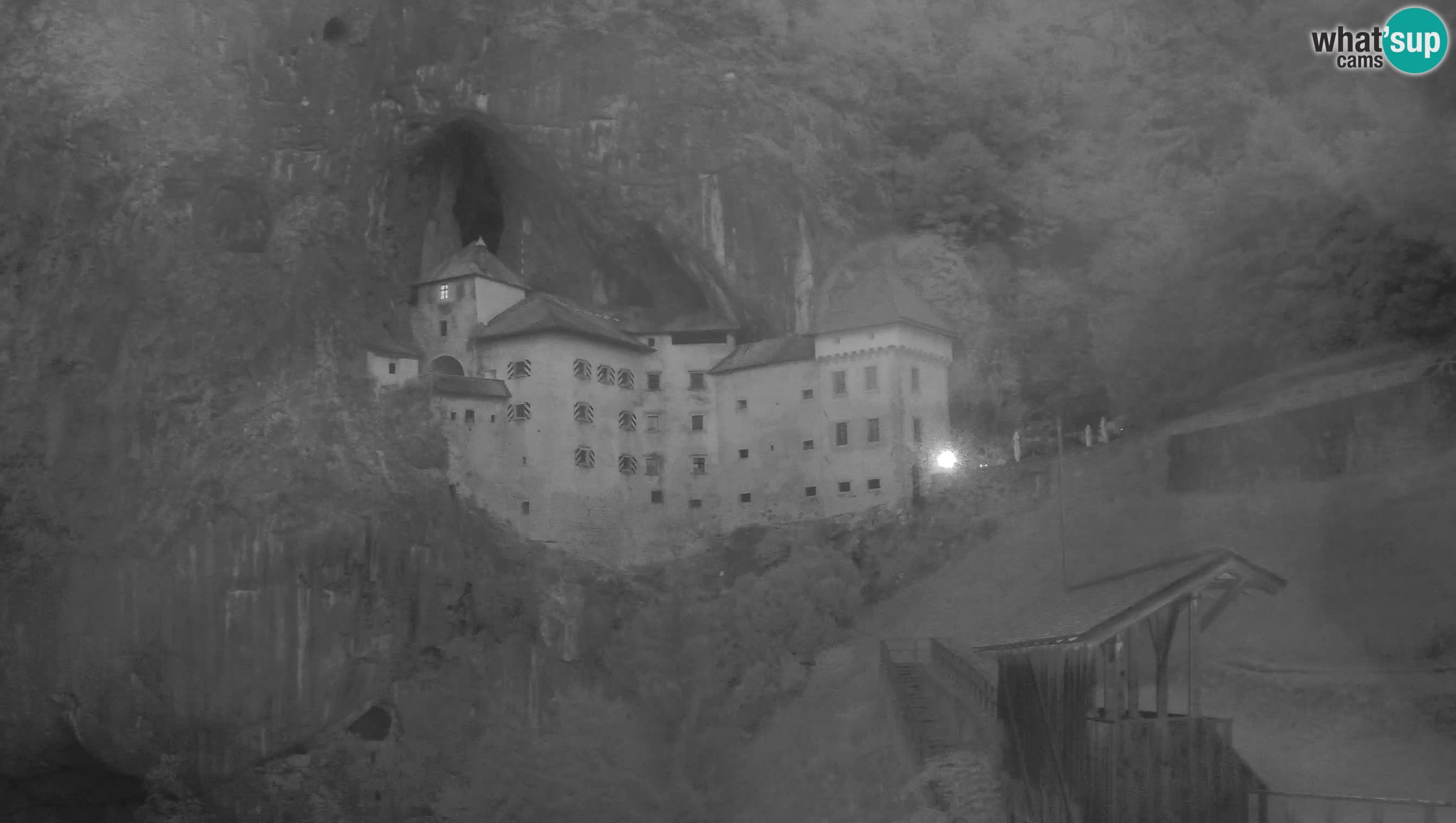 Live Webcam Predjamski grad – Predjama Castle – Postojna – Slovenia