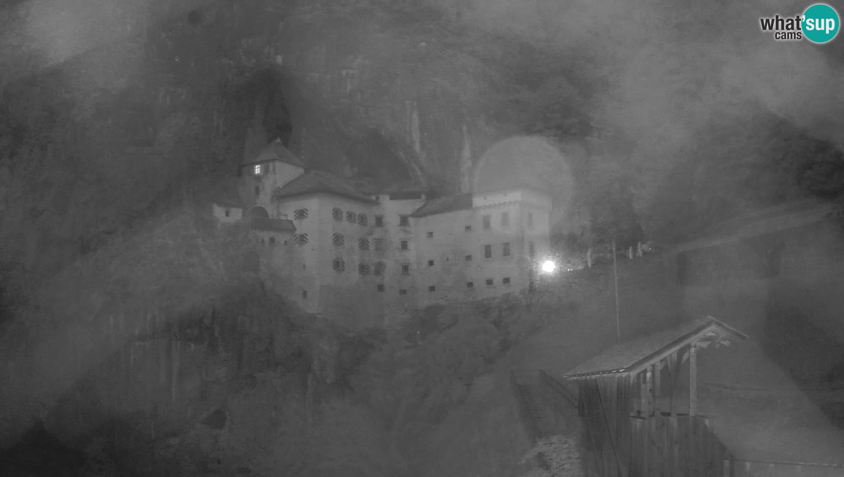 Live Webcam Höhlenburg Predjama – Postojna – Slowenien