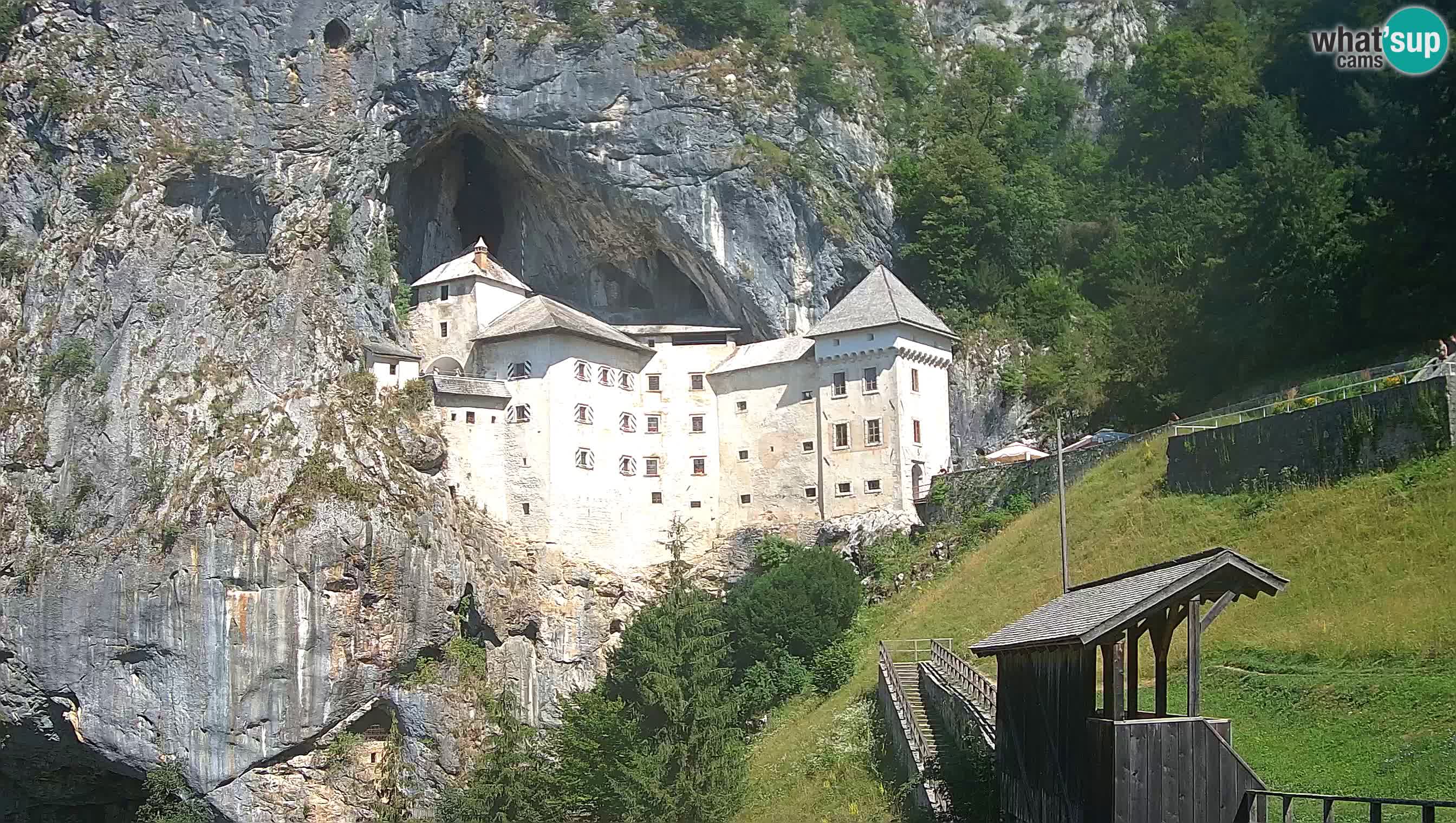 Live Webcam Grad Predjama – Château de Predjama – Postojna – Slovénie