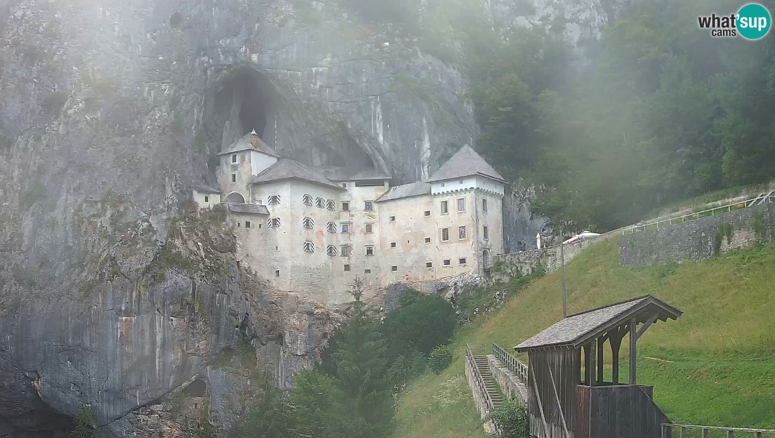 Web kamera Predjamski dvorac – Postojna – Slovenija
