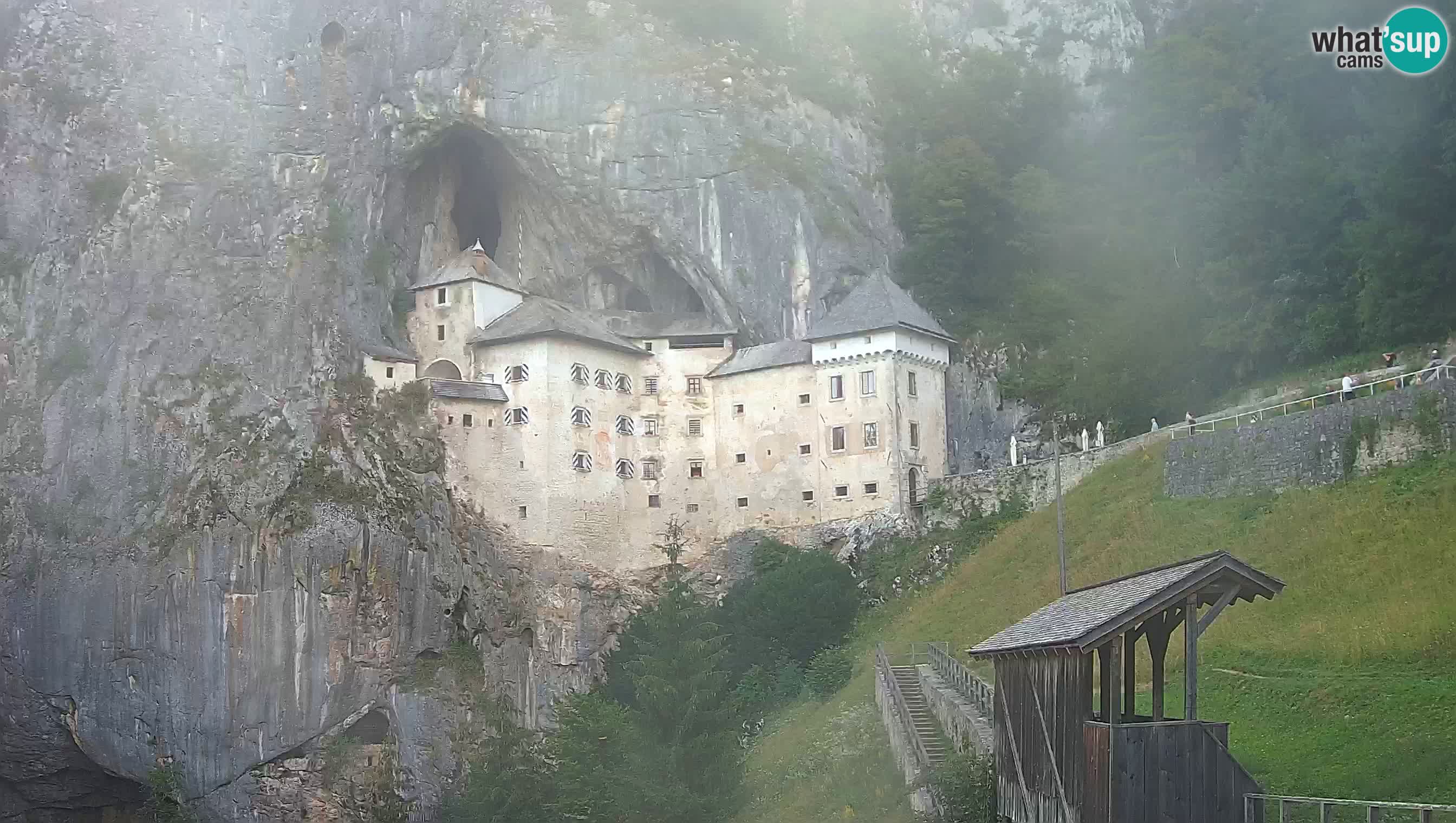 Live Webcam Grad Predjama – Château de Predjama – Postojna – Slovénie