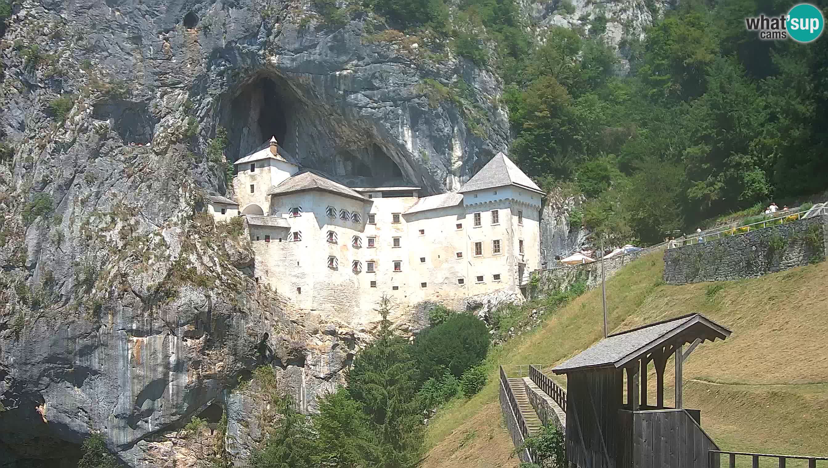 Live Webcam Grad Predjama – Château de Predjama – Postojna – Slovénie